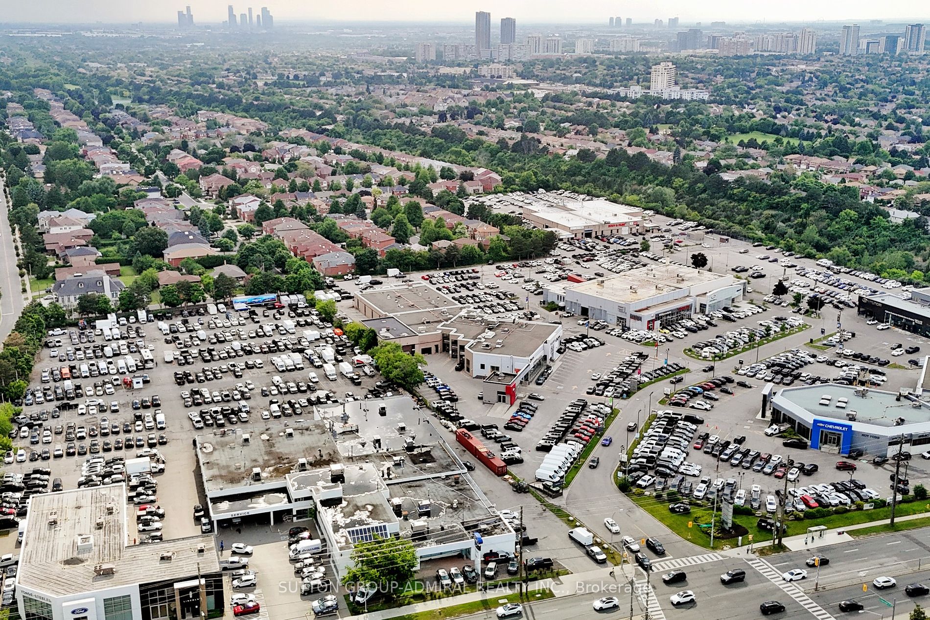 7165 Yonge St, #1110