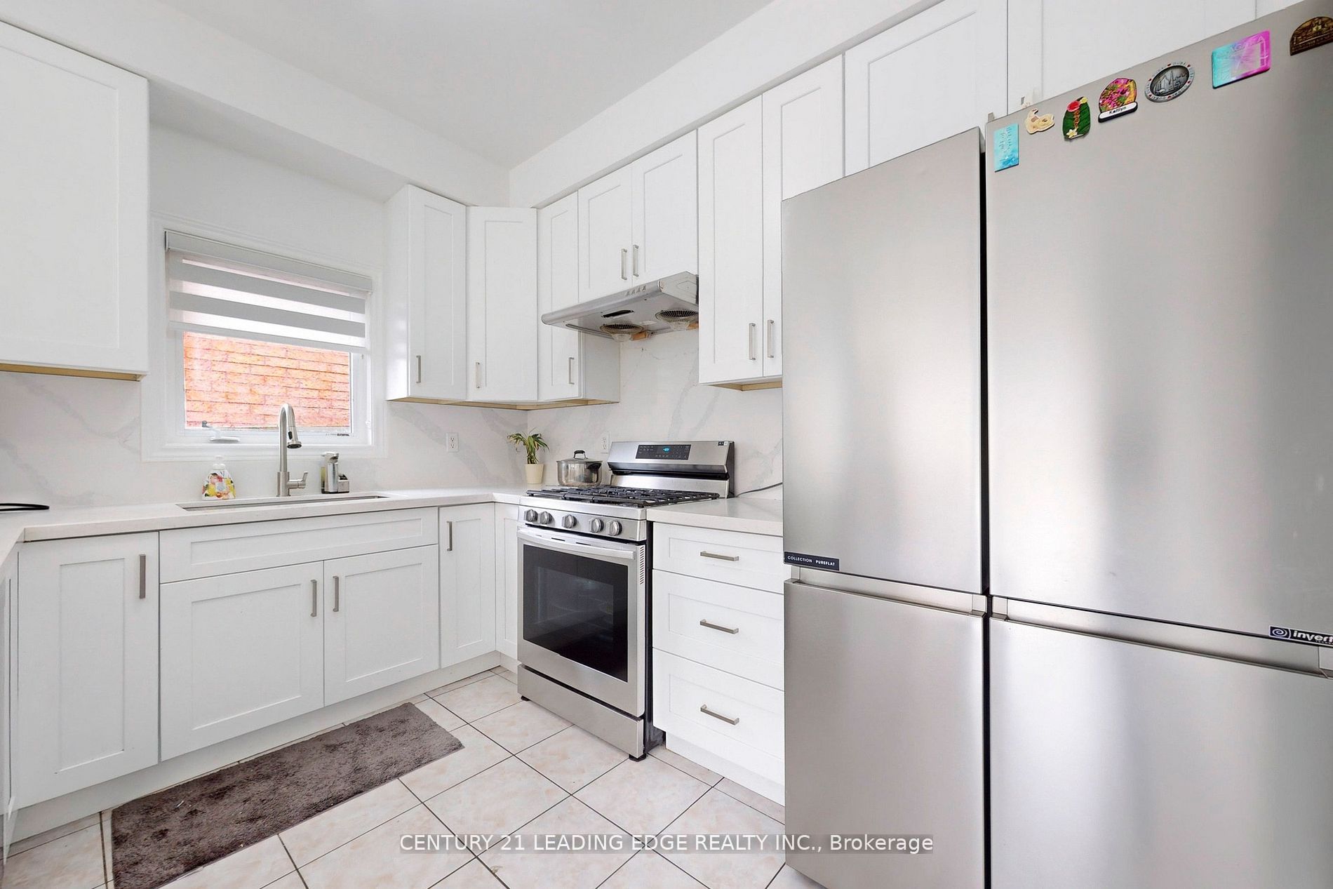 563 Highglen Ave