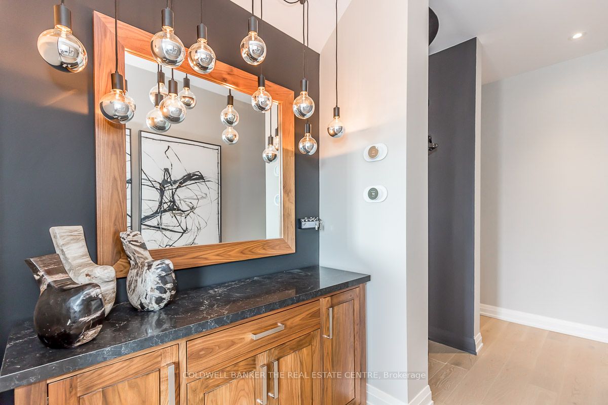 3730 Mangusta Court