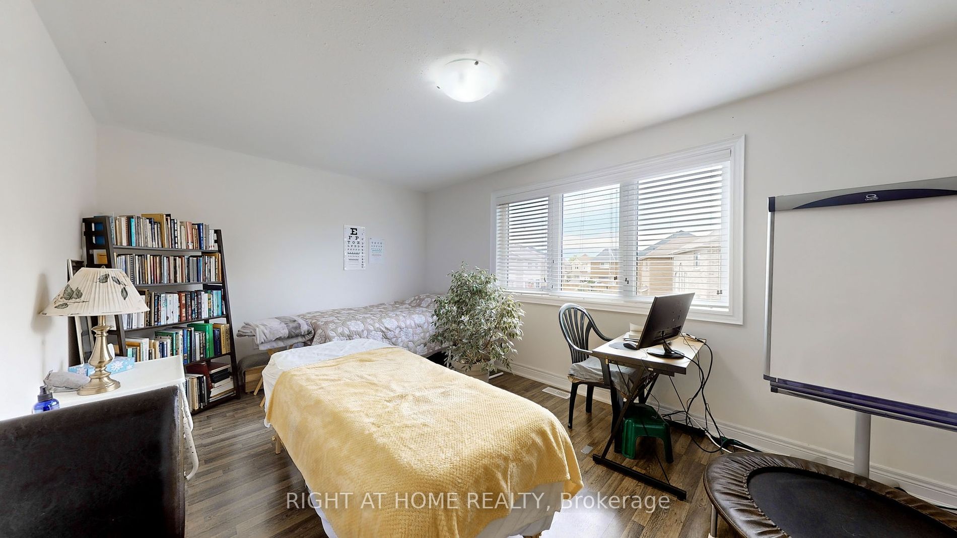 11 Robert Wilson Crescent