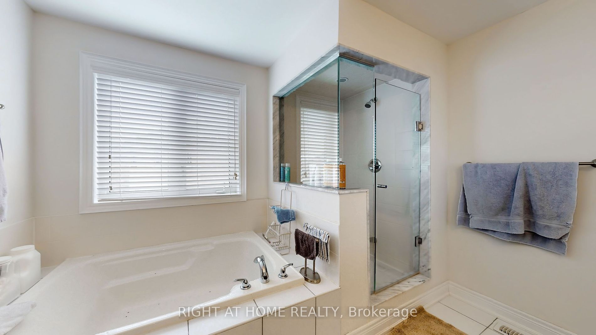 11 Robert Wilson Crescent