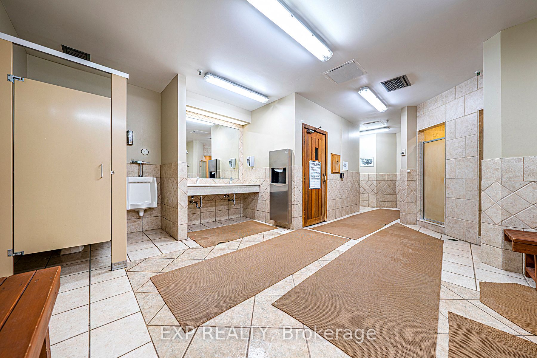 32 Clarissa Drive #521