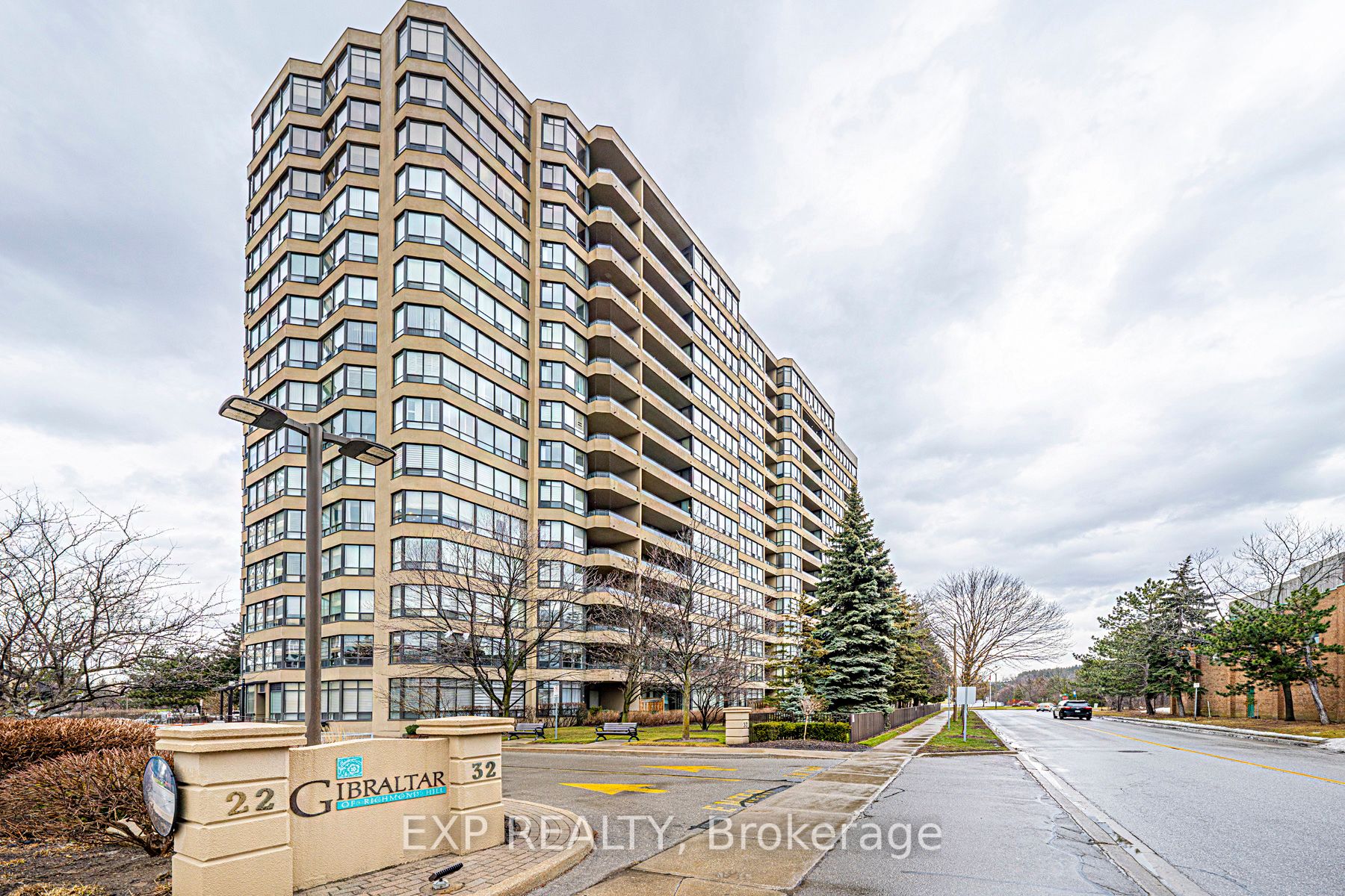 32 Clarissa Drive #521