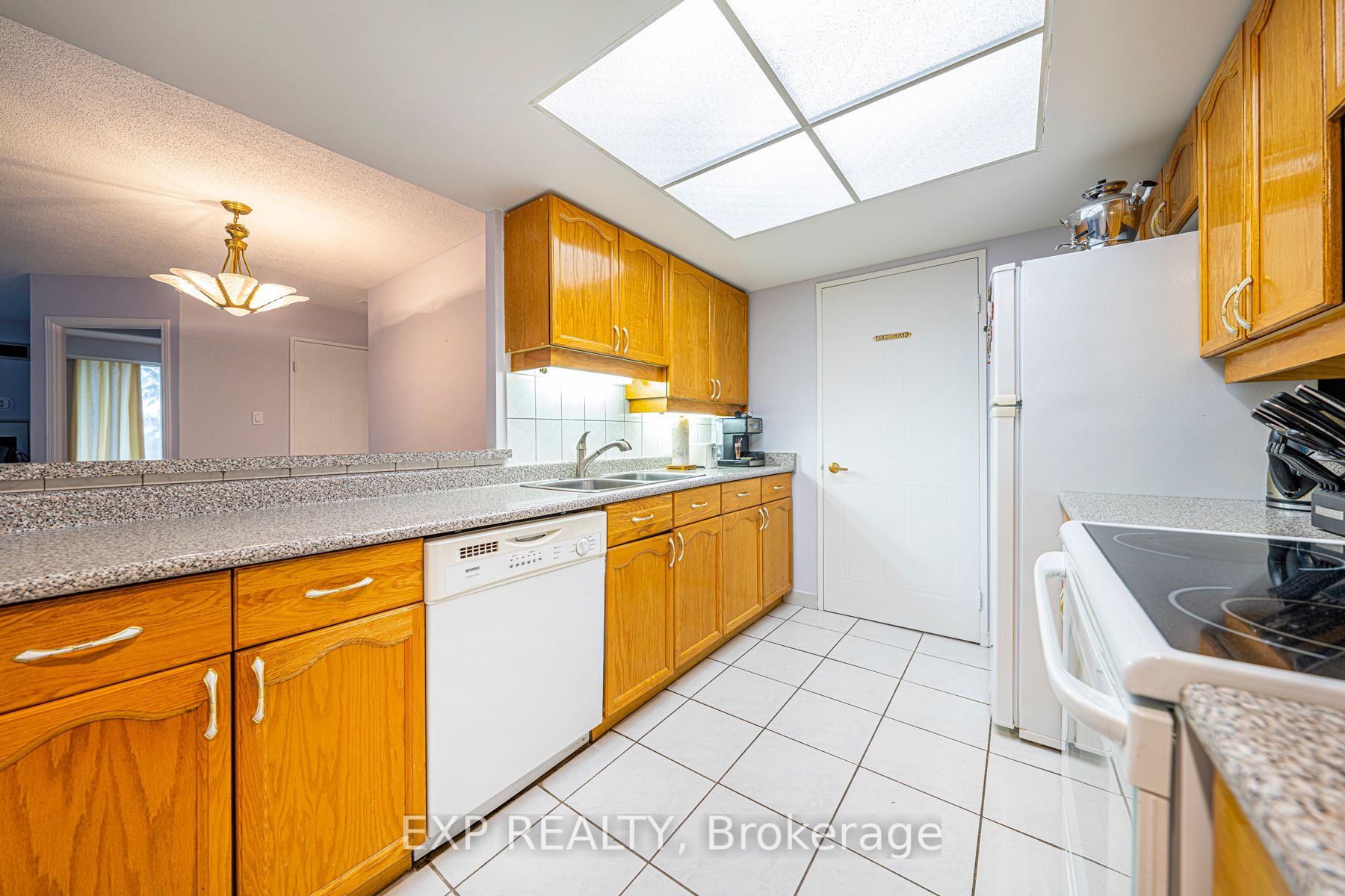 32 Clarissa Drive #521