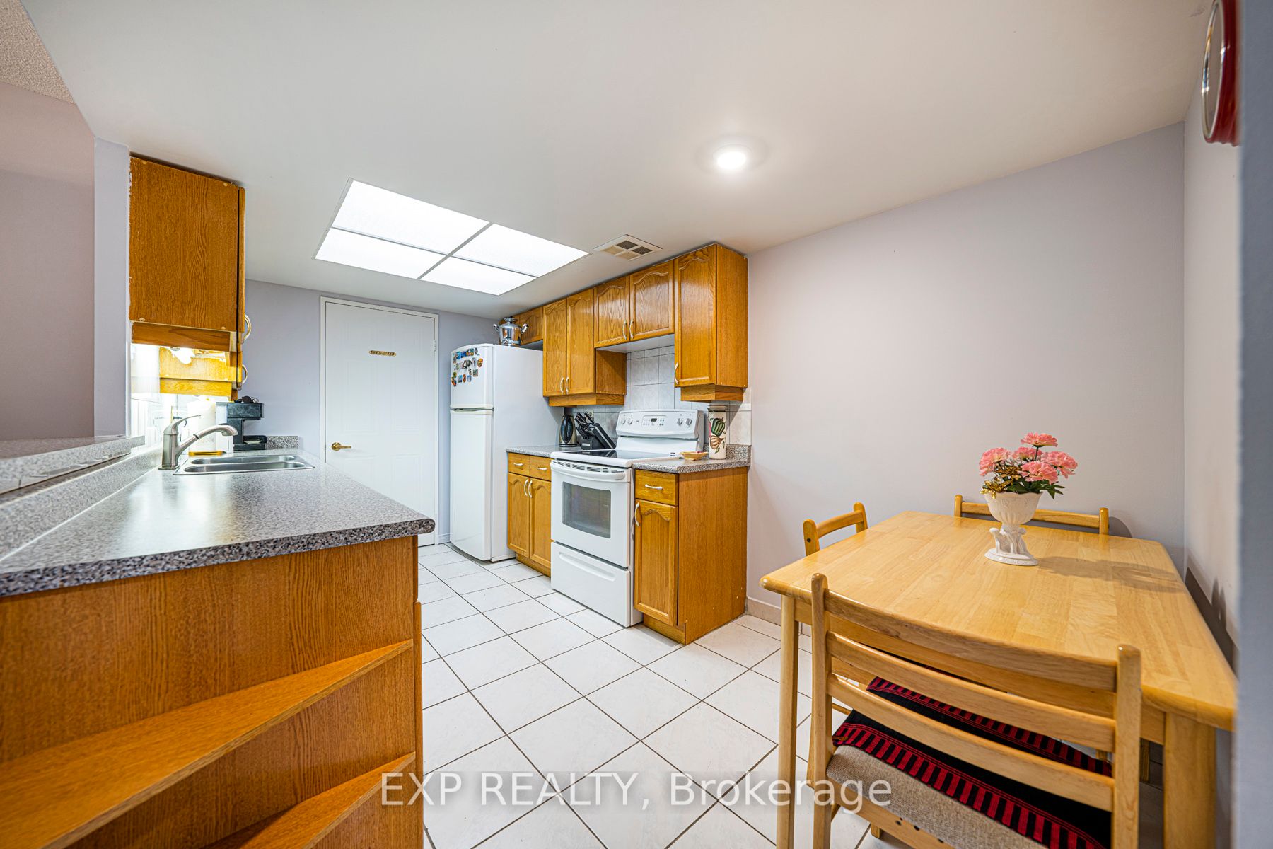 32 Clarissa Drive #521