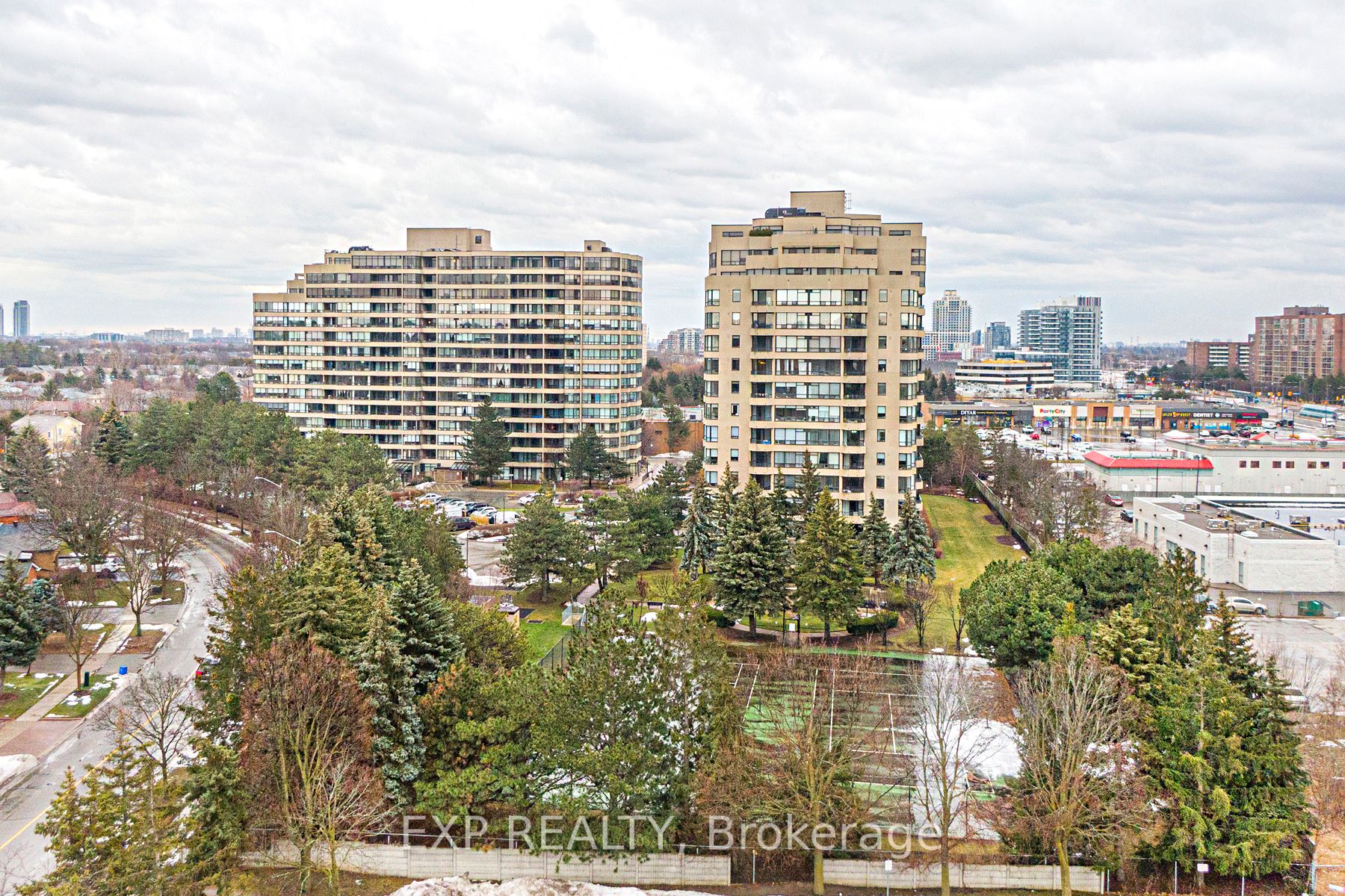 32 Clarissa Drive #521