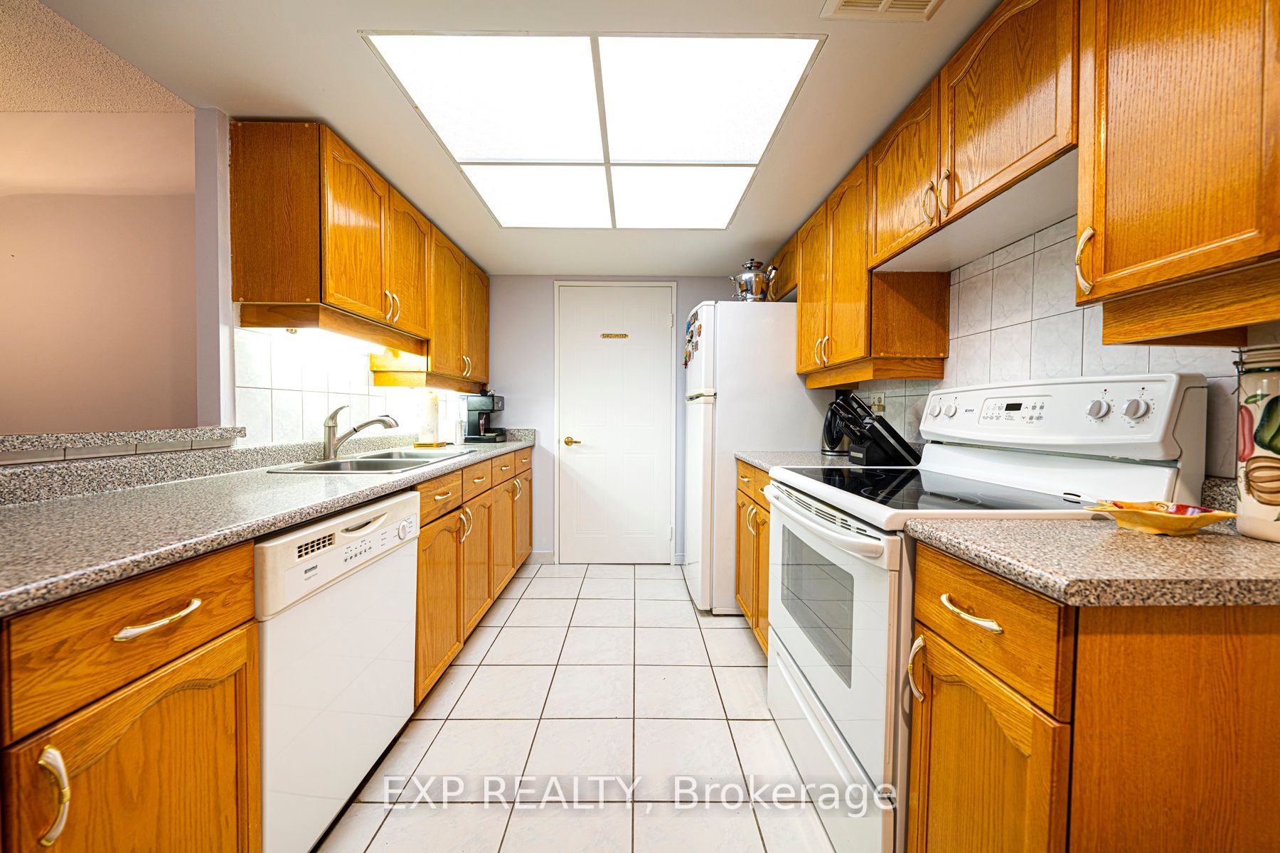 32 Clarissa Drive #521