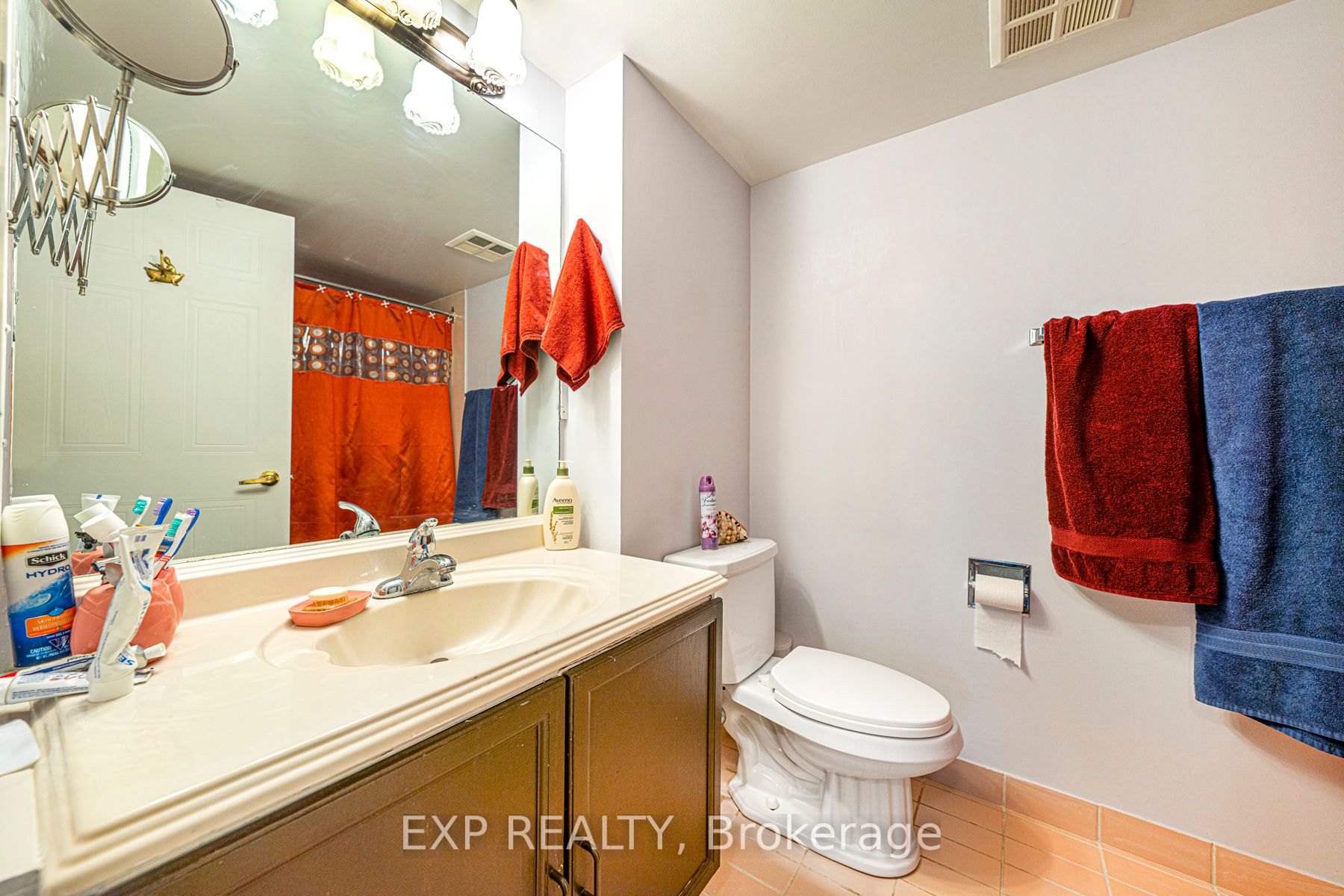 32 Clarissa Drive #521