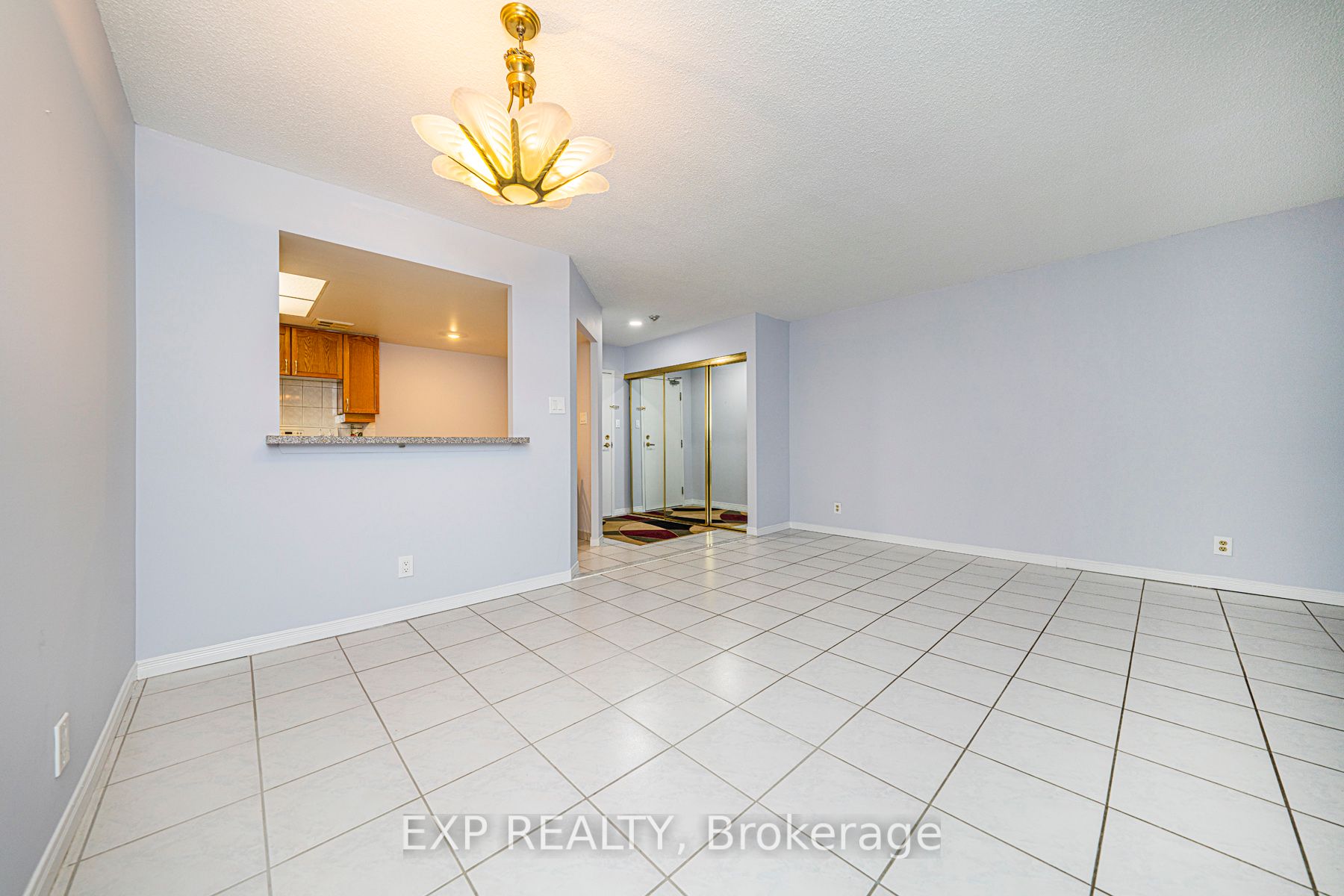 32 Clarissa Drive #521