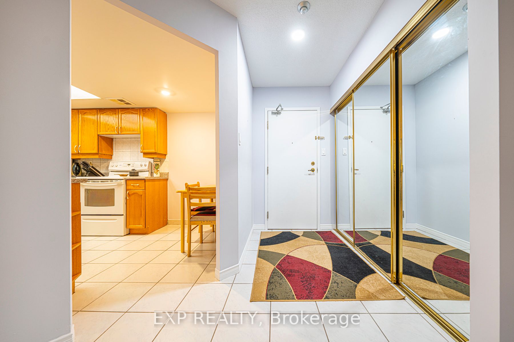 32 Clarissa Drive #521