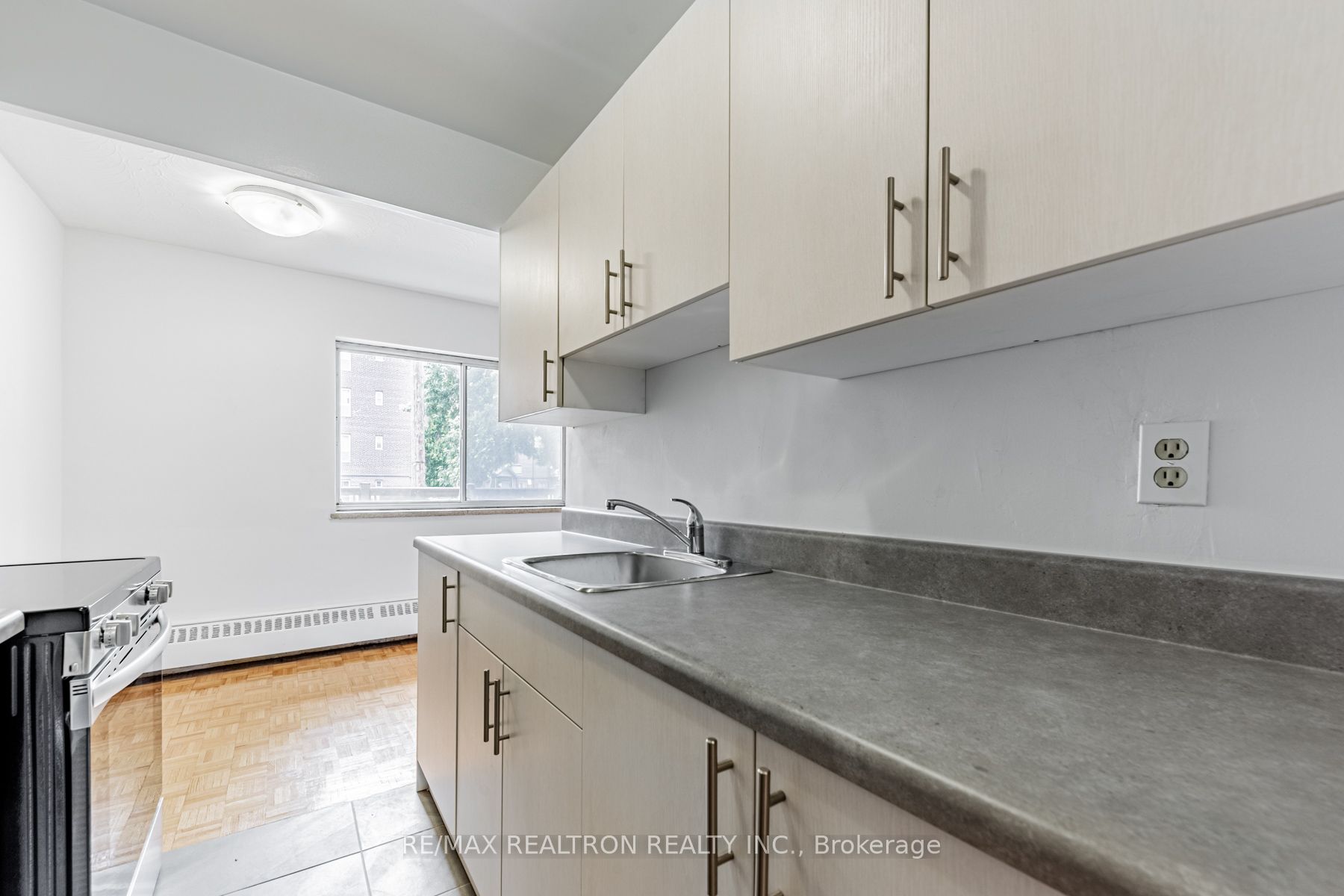 165 Colborne Avenue, #202