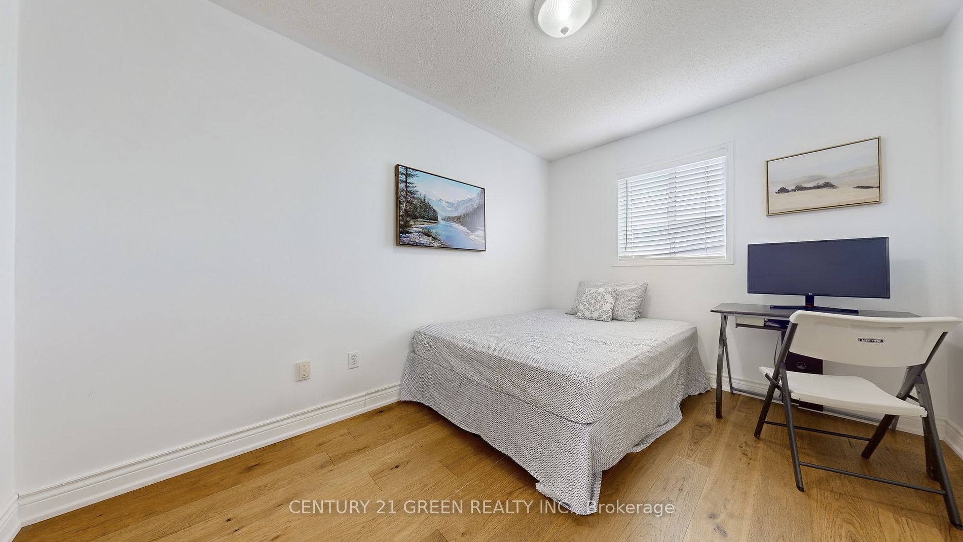 145 Baywell Cres S