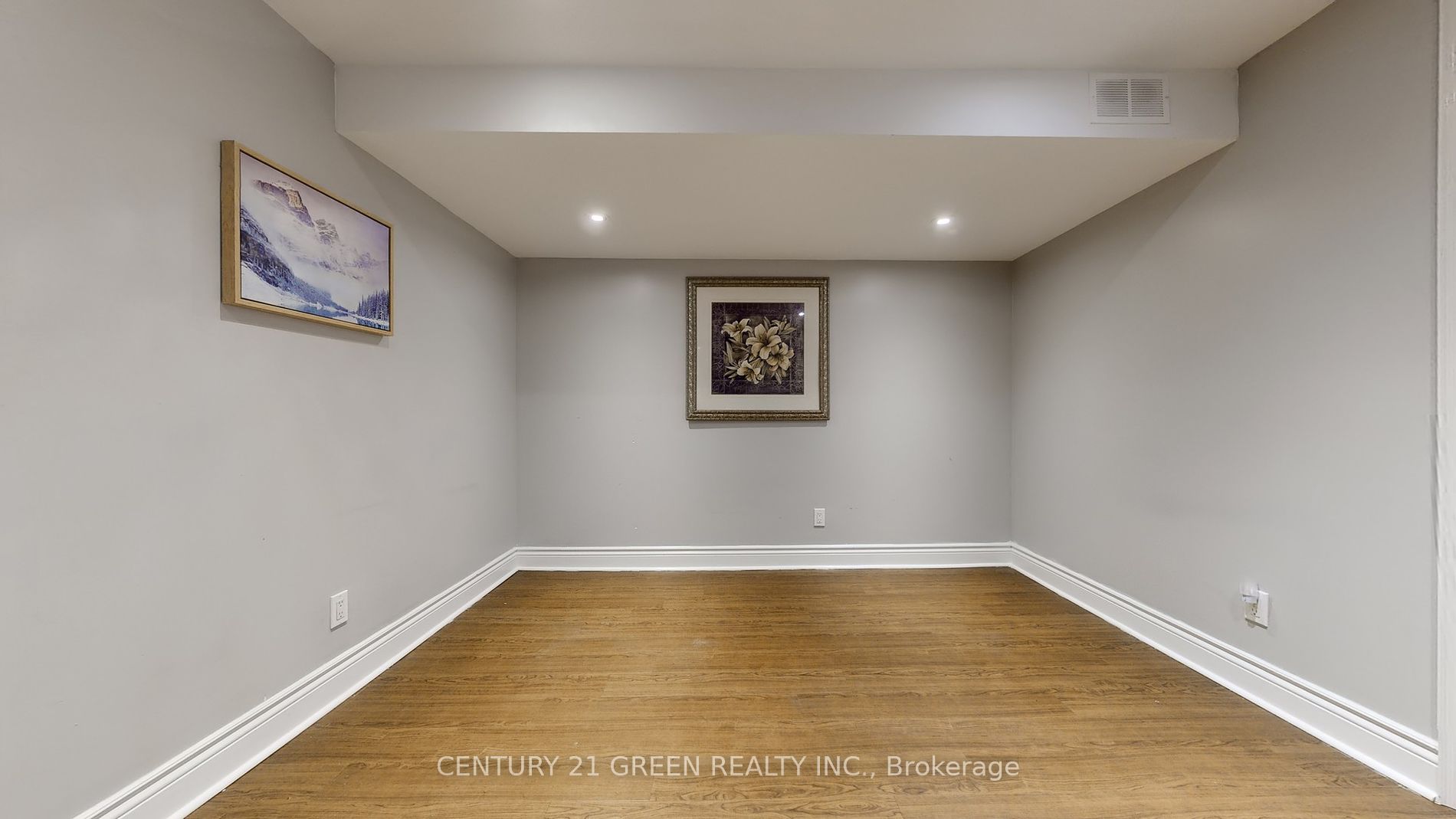 145 Baywell Cres S