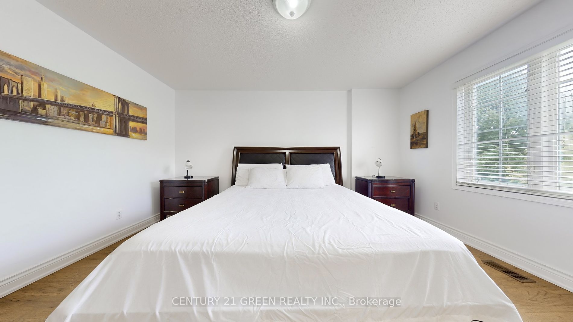145 Baywell Cres S