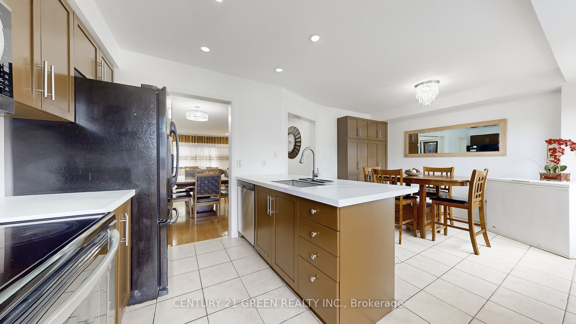 145 Baywell Cres S