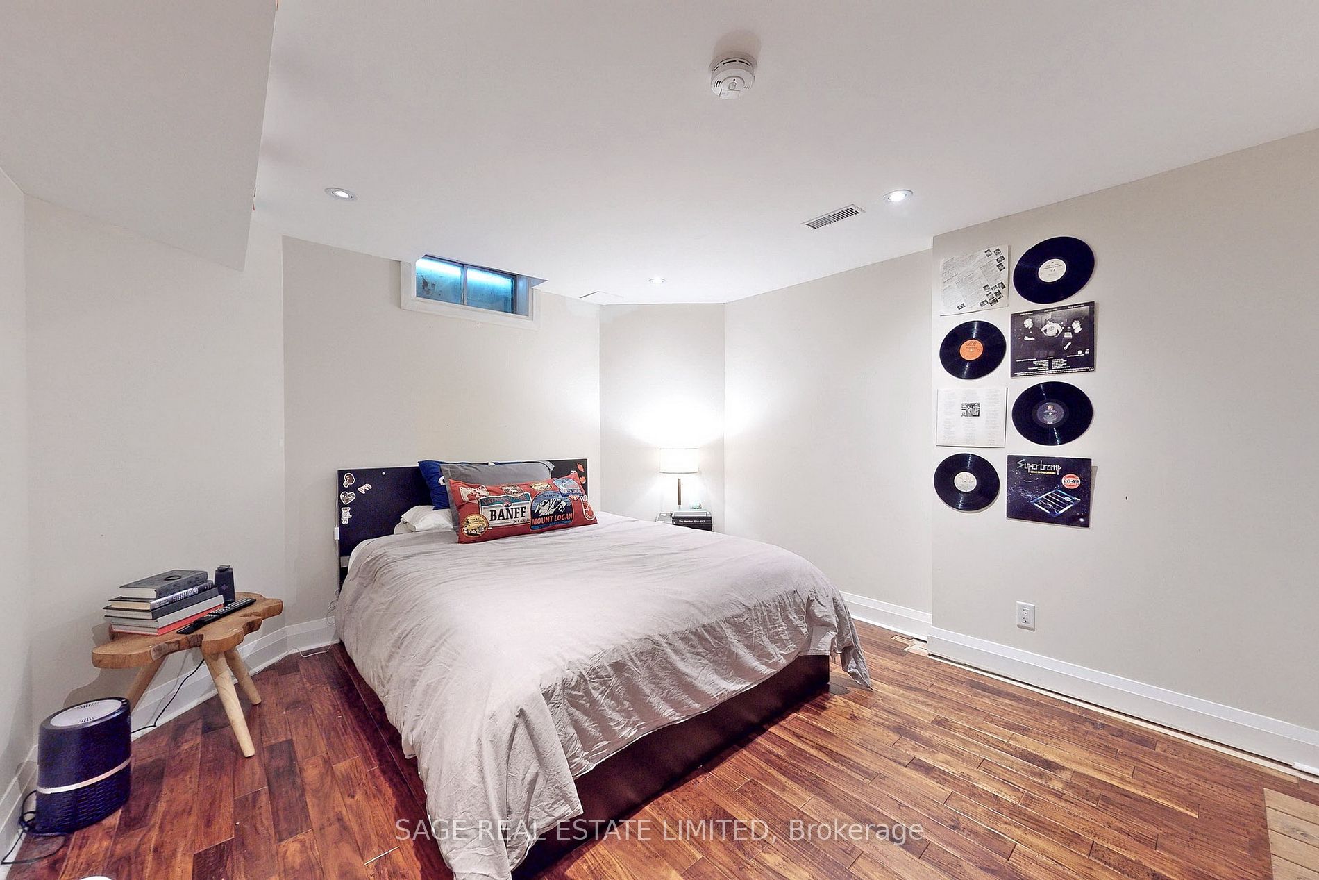 117 Humber Valley Cres