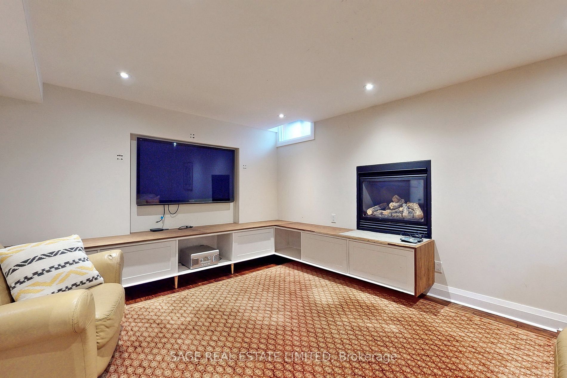 117 Humber Valley Cres