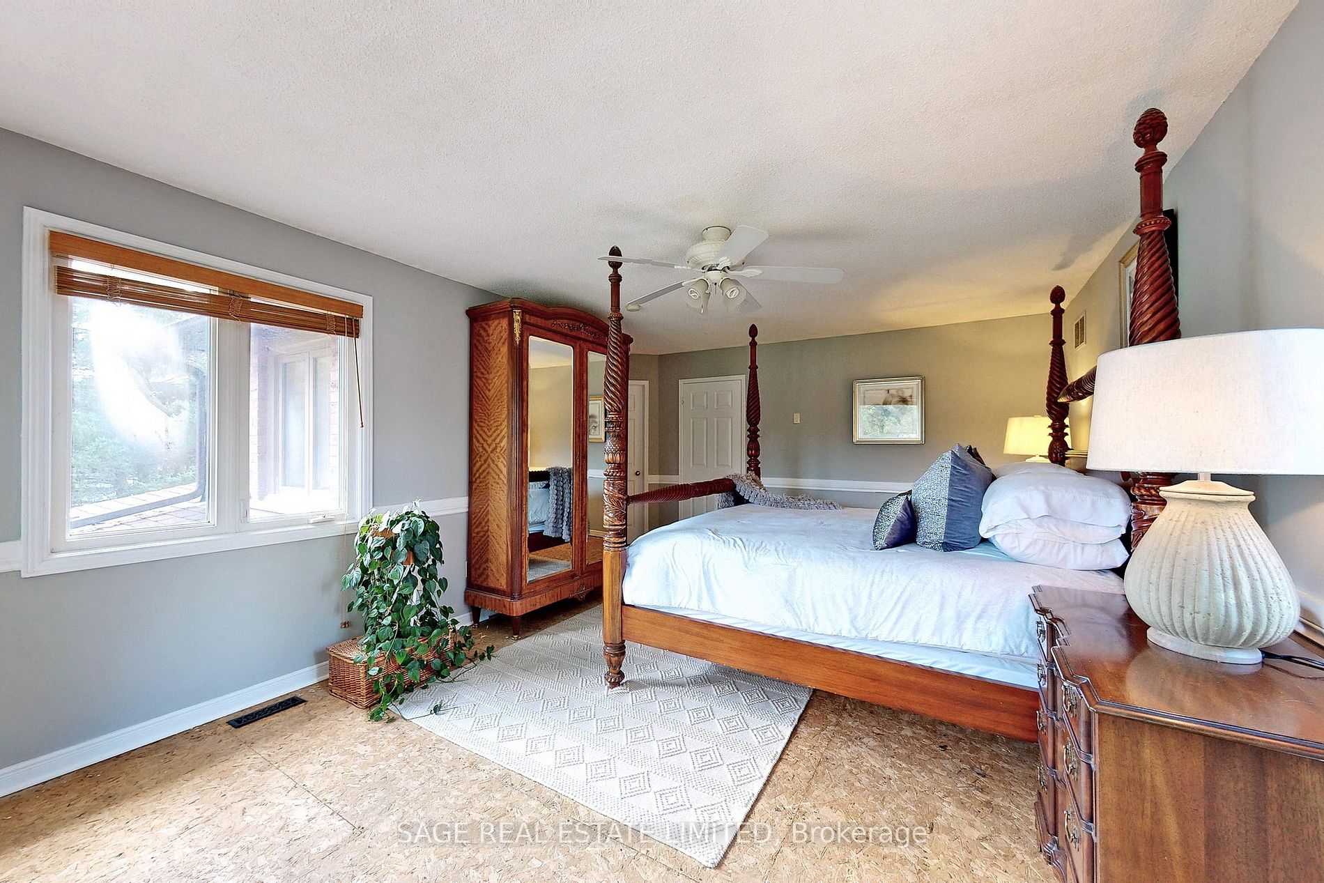 117 Humber Valley Cres