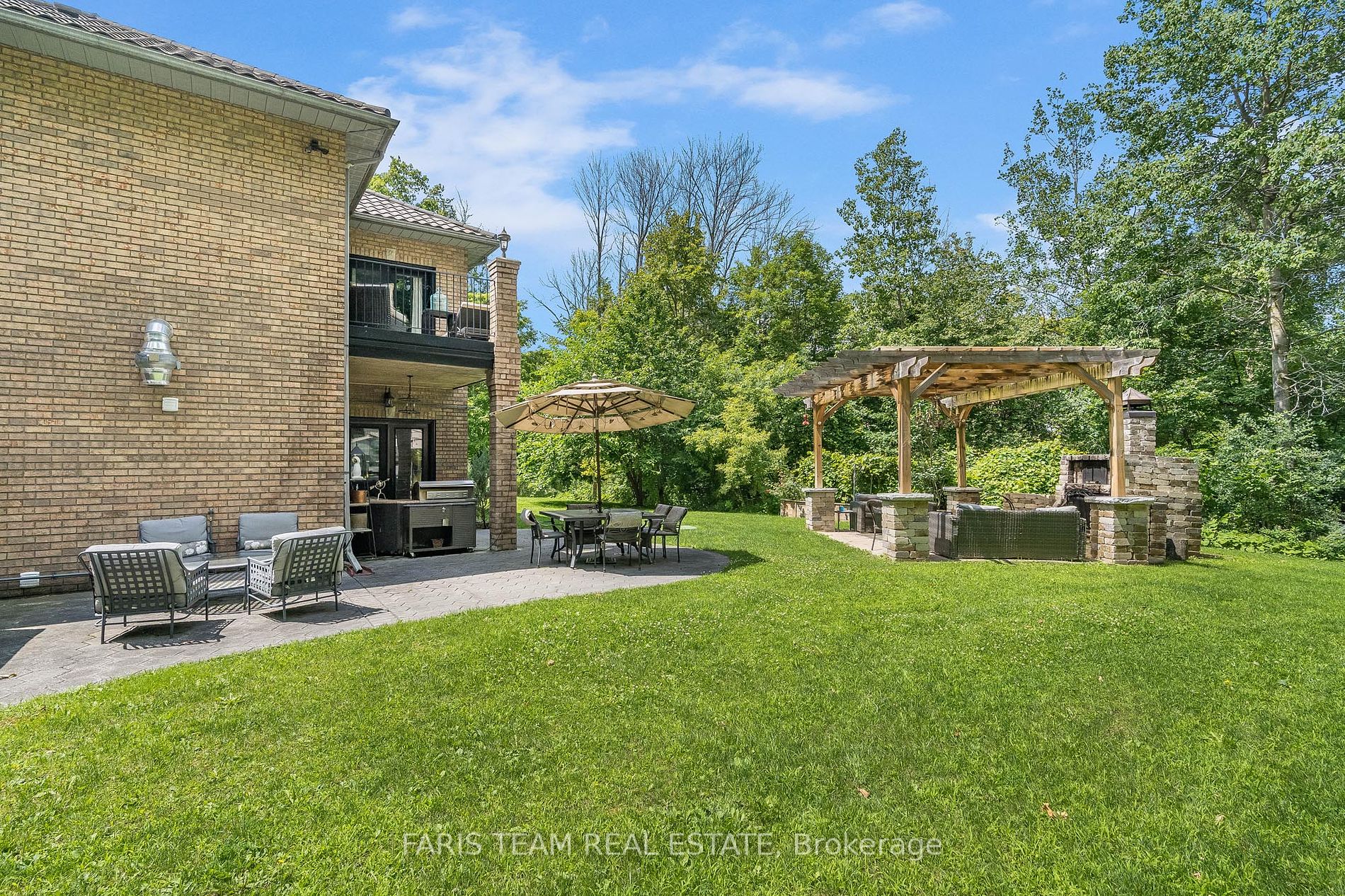 1826 Quantz Cres