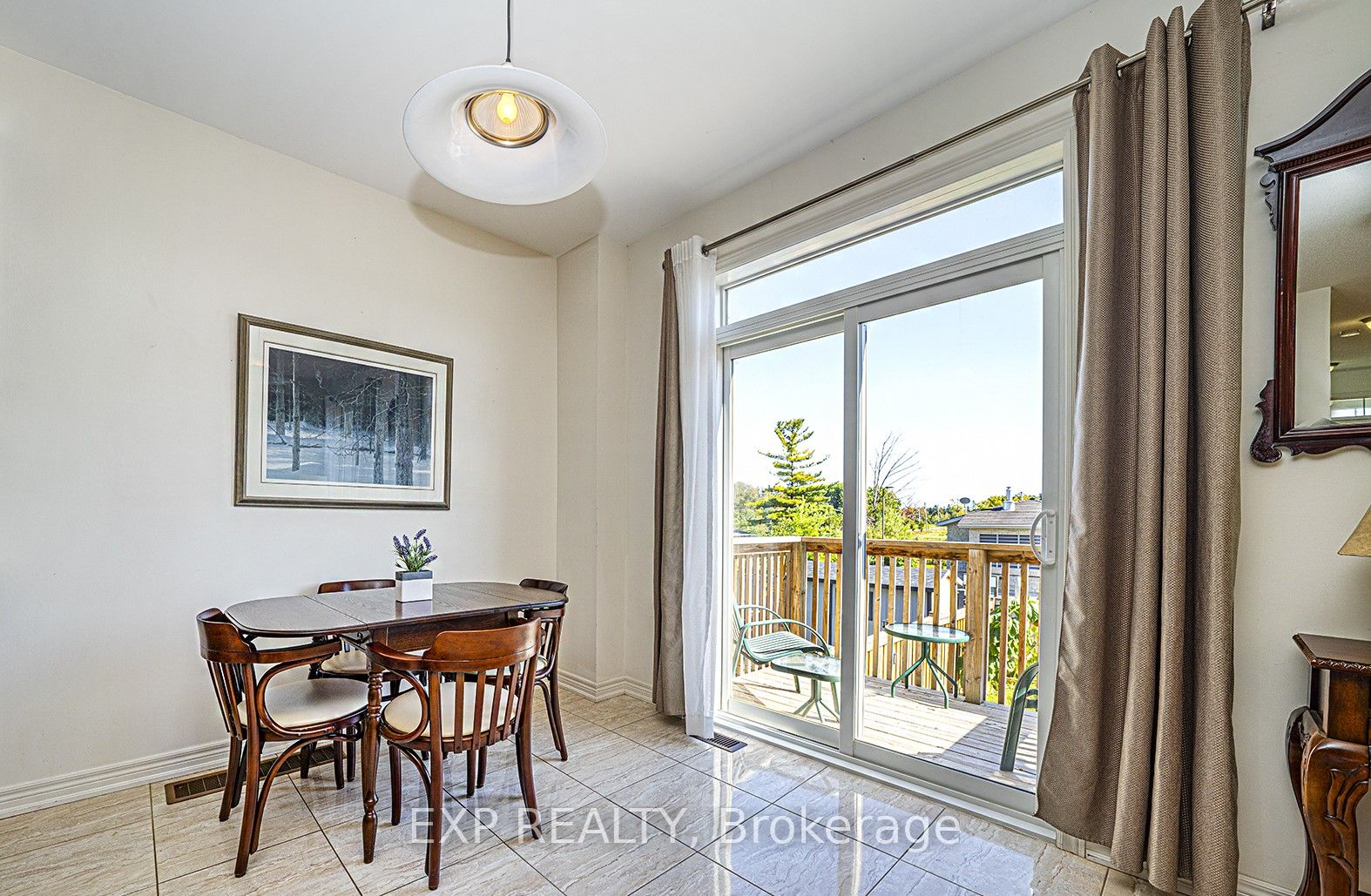 11 Turner Dr