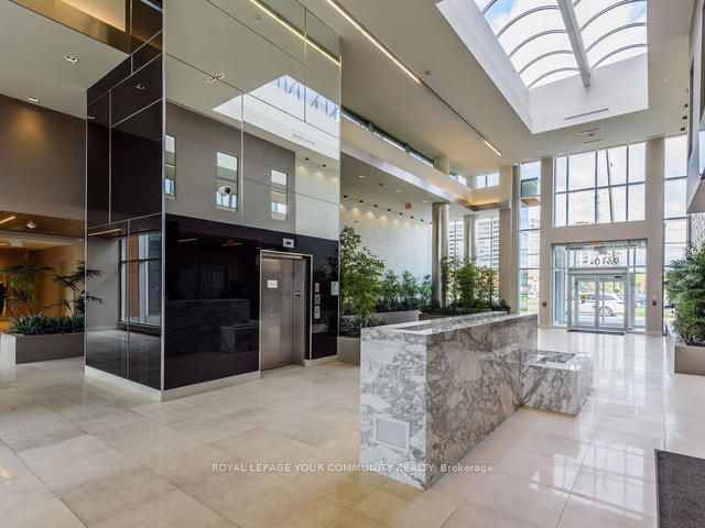 9600 Yonge Street, #711B