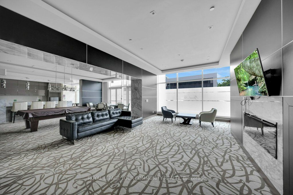 9600 Yonge Street, #711B