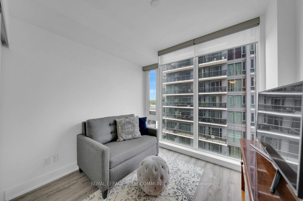 9600 Yonge Street, #711B