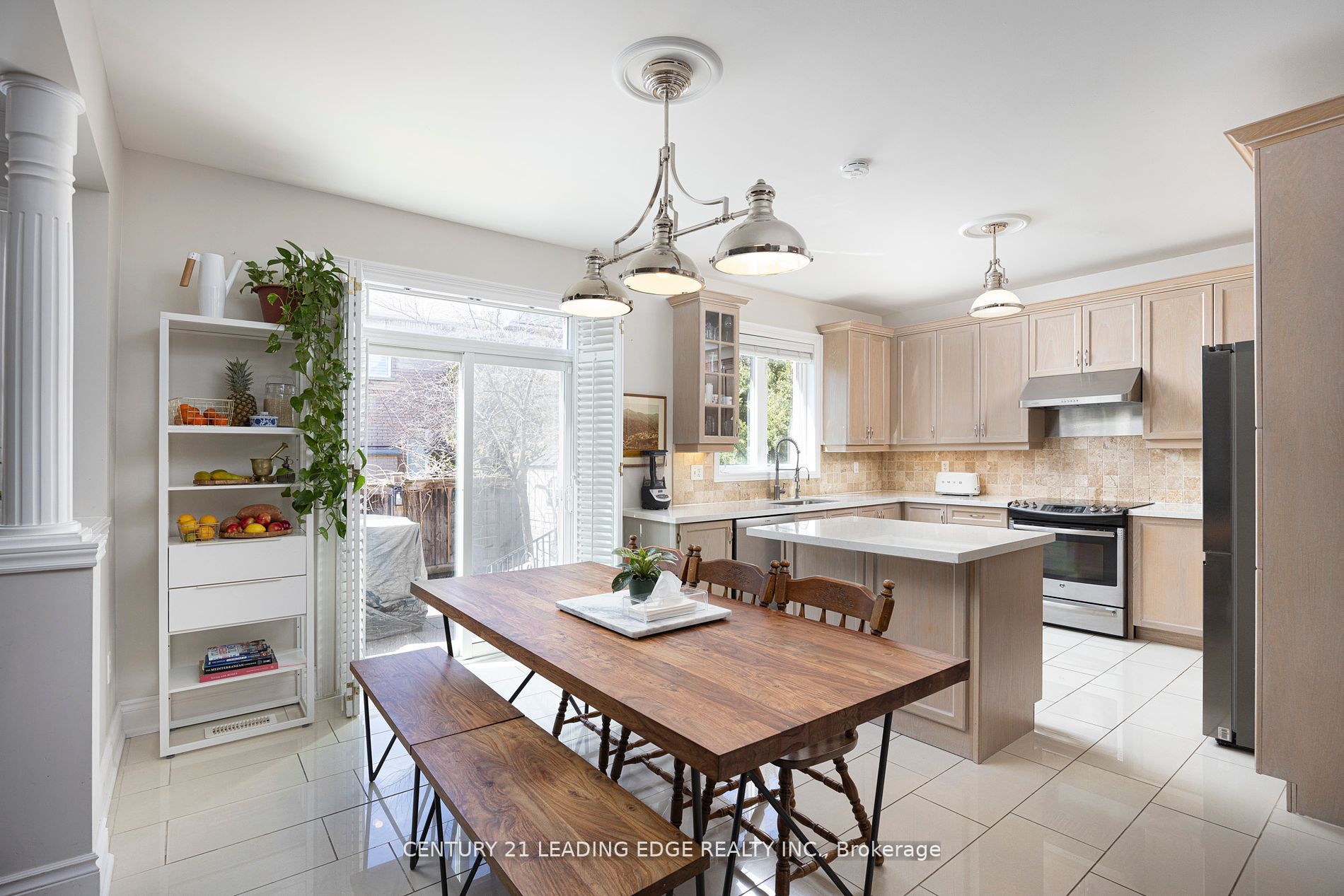 10 Morland Crescent