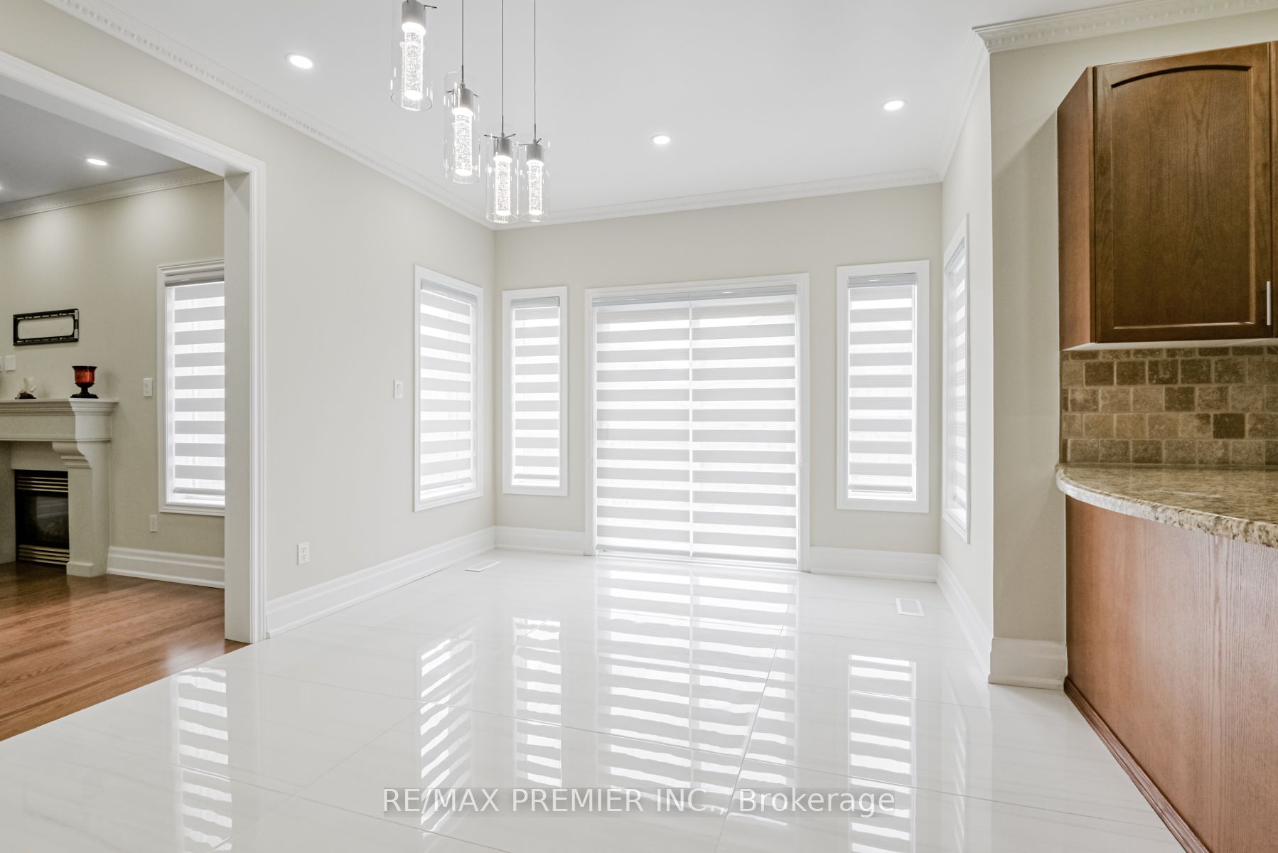 37 Colombo Cres