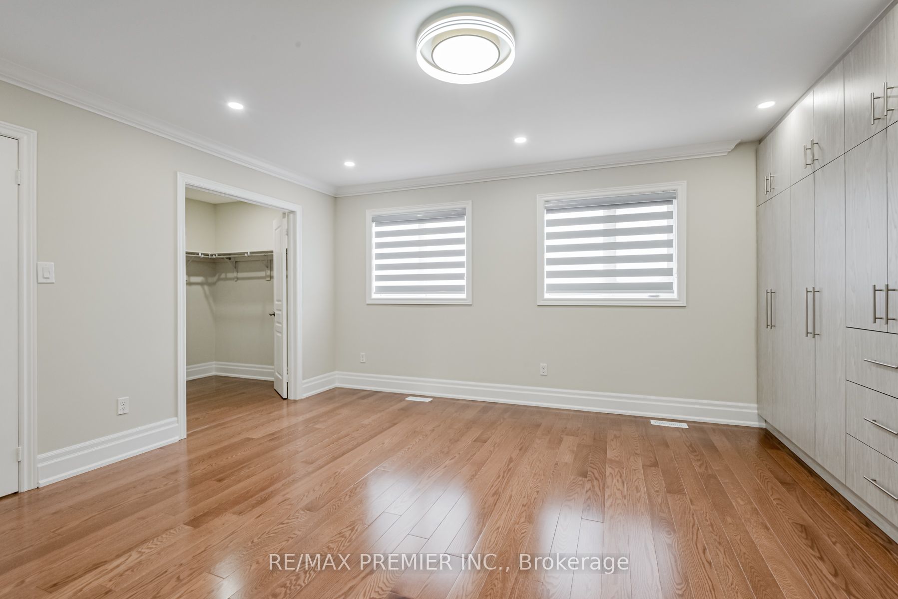 37 Colombo Cres