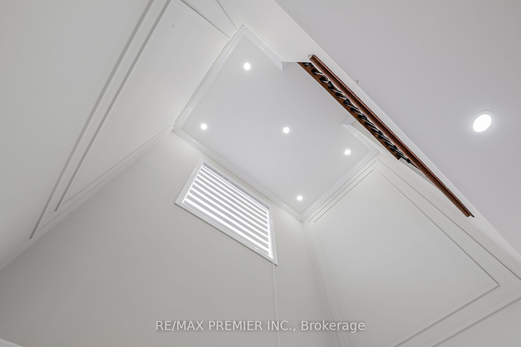 37 Colombo Cres