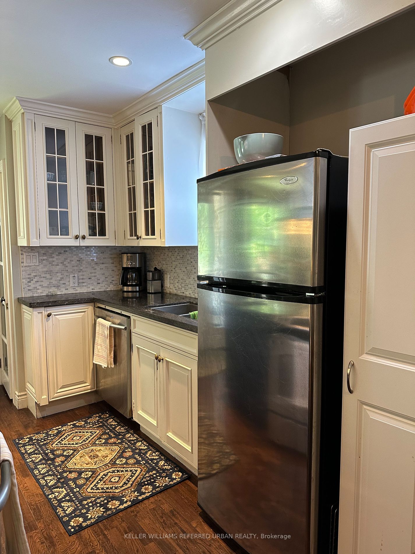30 Collins Crescent #Main