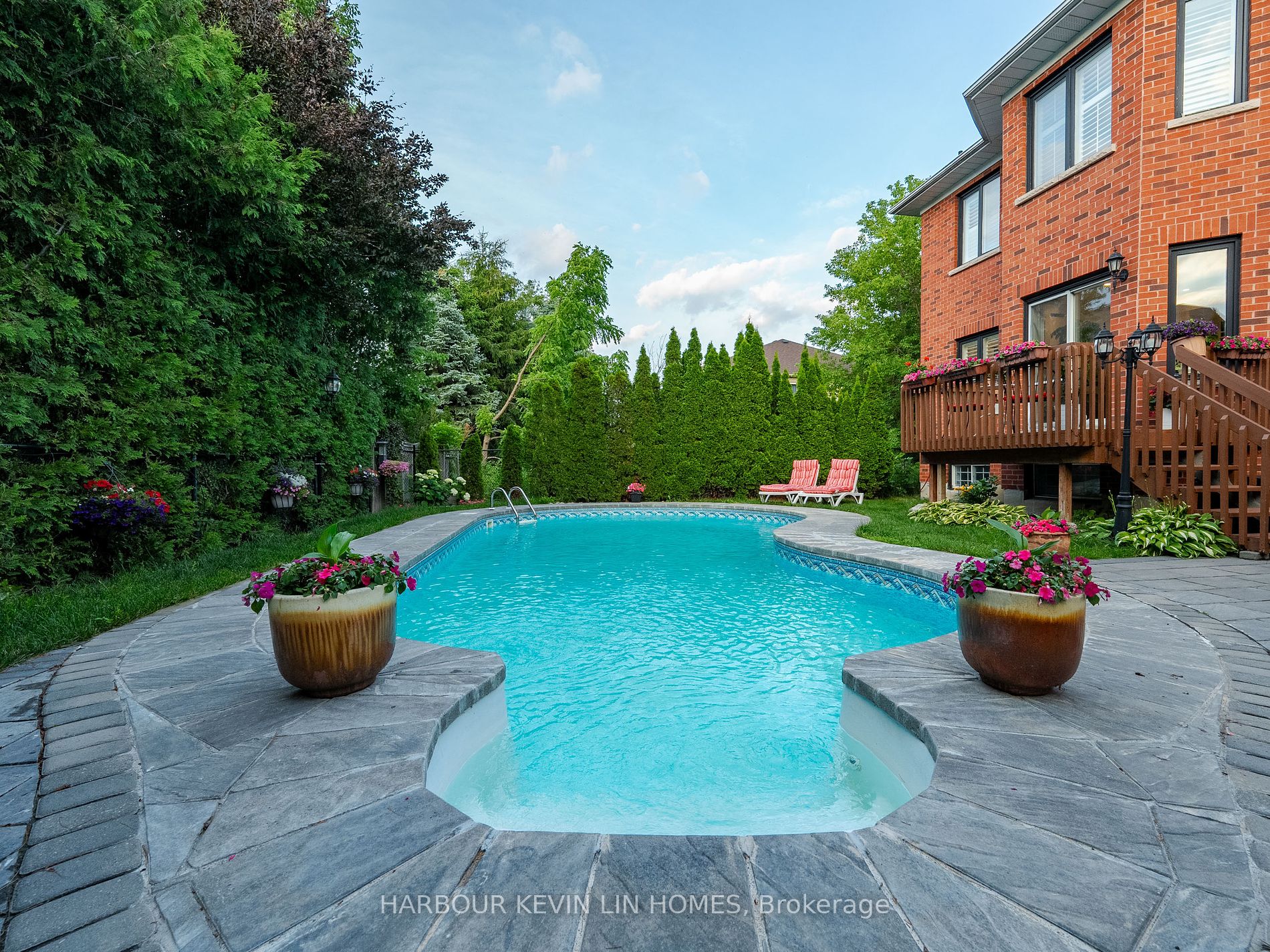 130 Grey Alder Avenue