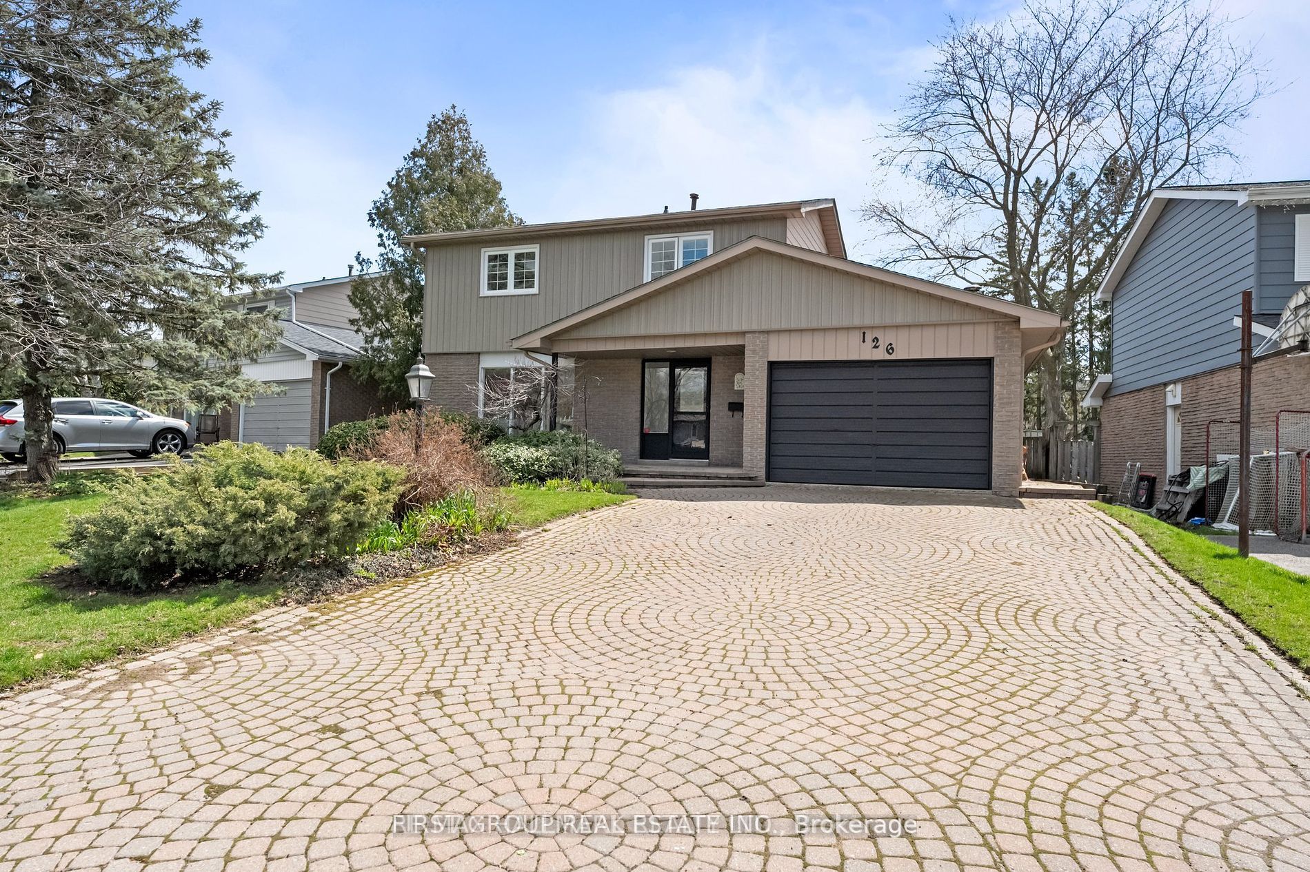 126 Thicketwood Boulevard