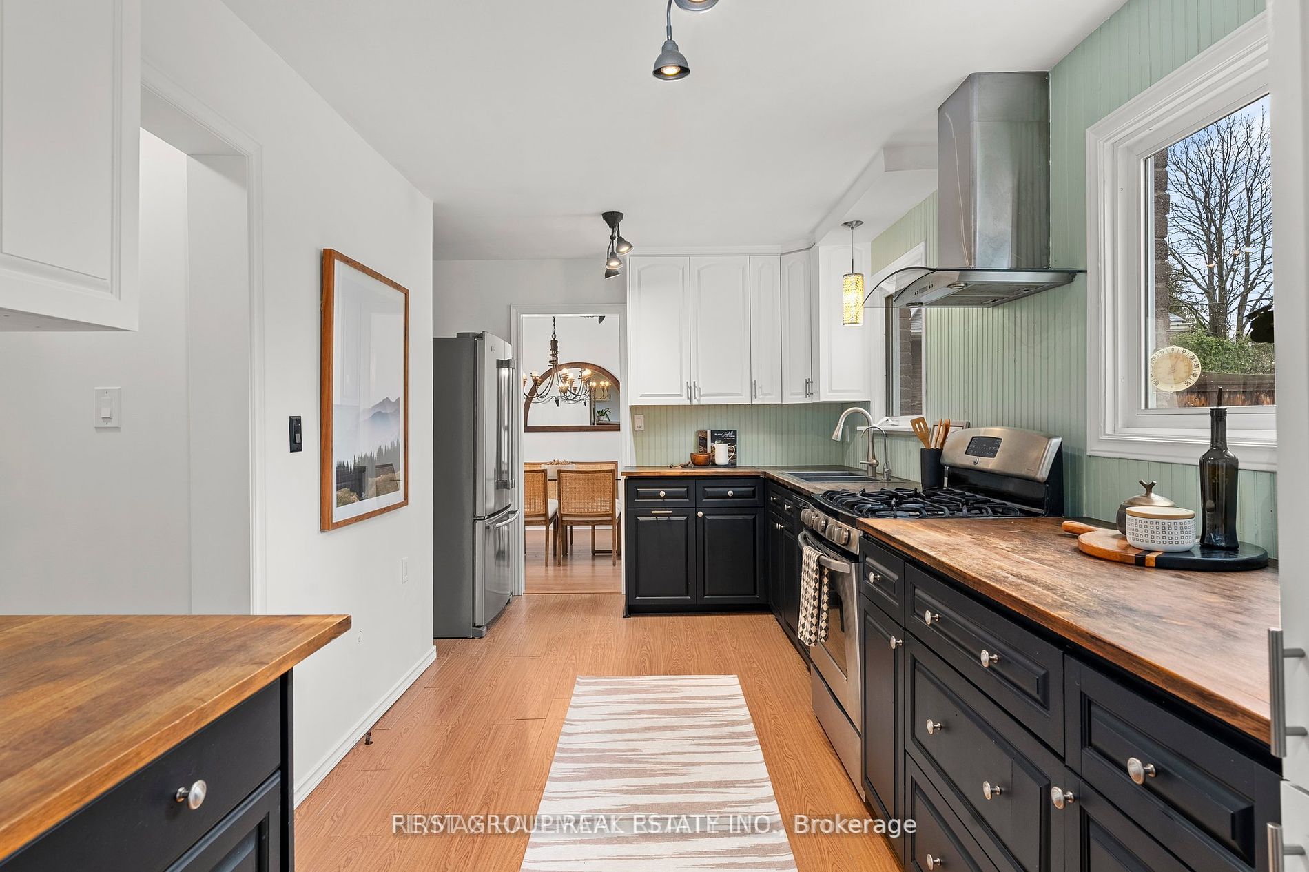 126 Thicketwood Boulevard