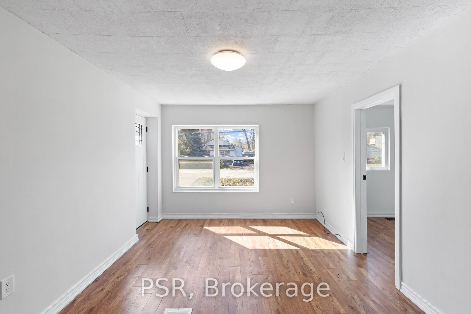 208 Bayview Avenue