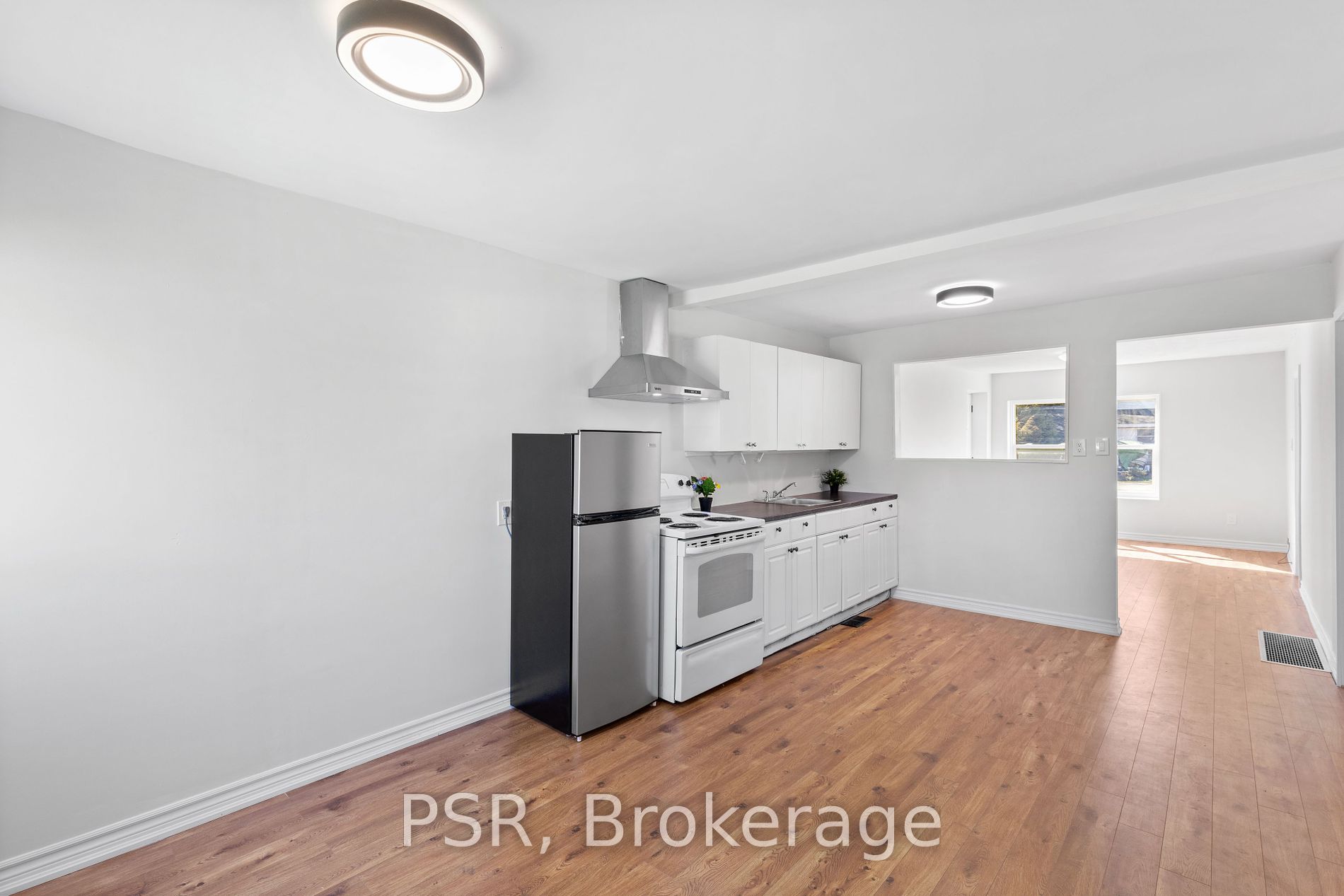 208 Bayview Avenue