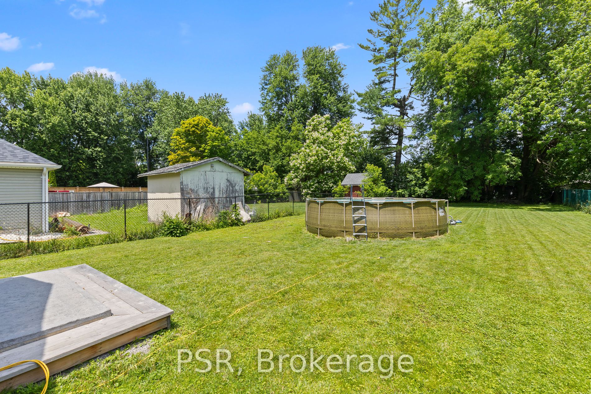 208 Bayview Avenue
