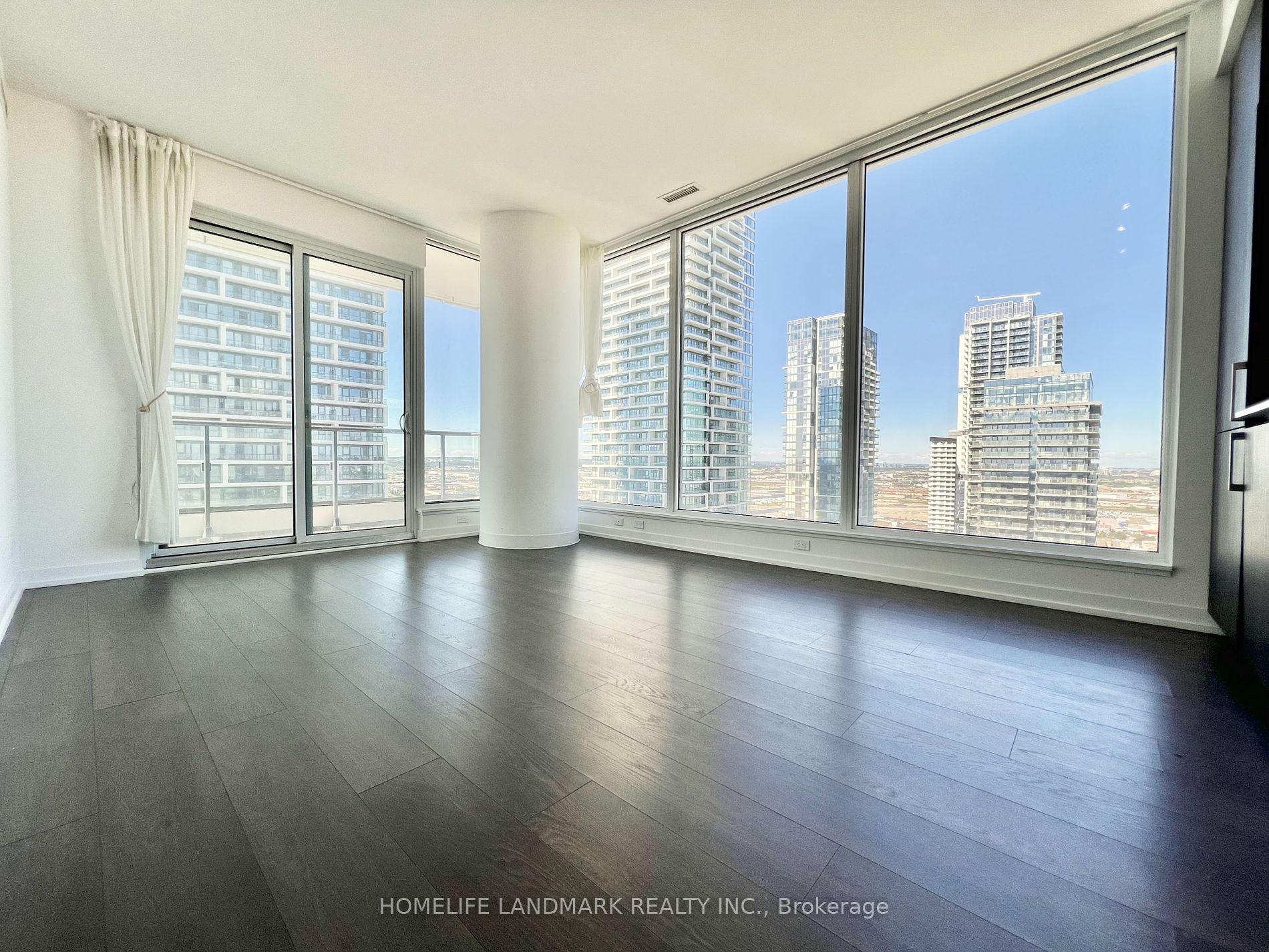 5 Buttermill Ave, #3702