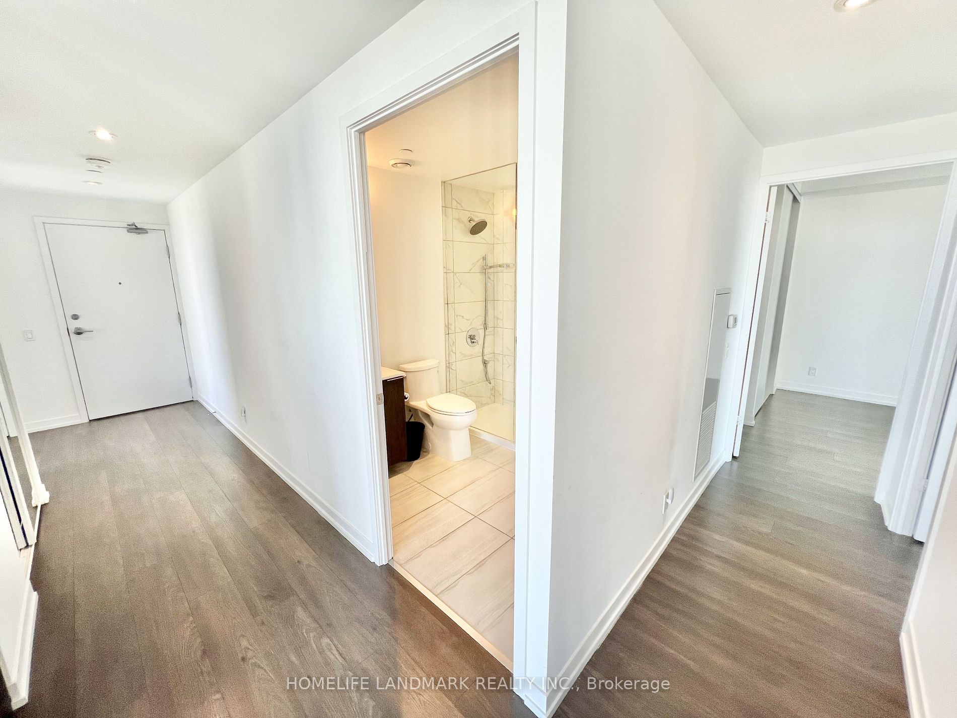 5 Buttermill Ave, #3702