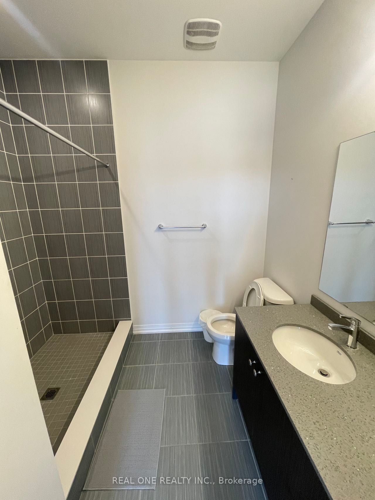 59 Schmeltzer Crescent