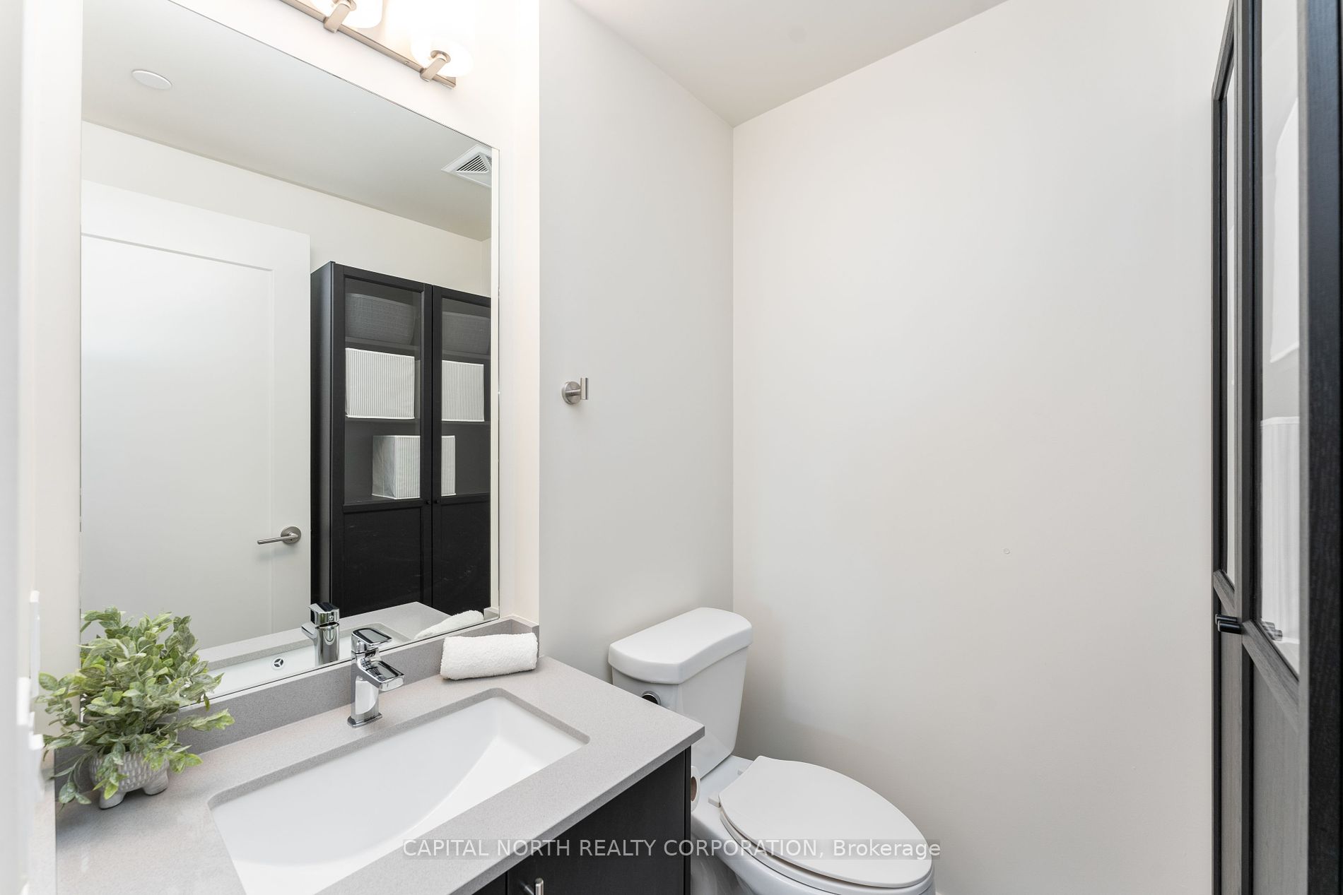9000 Jane Street, #1812