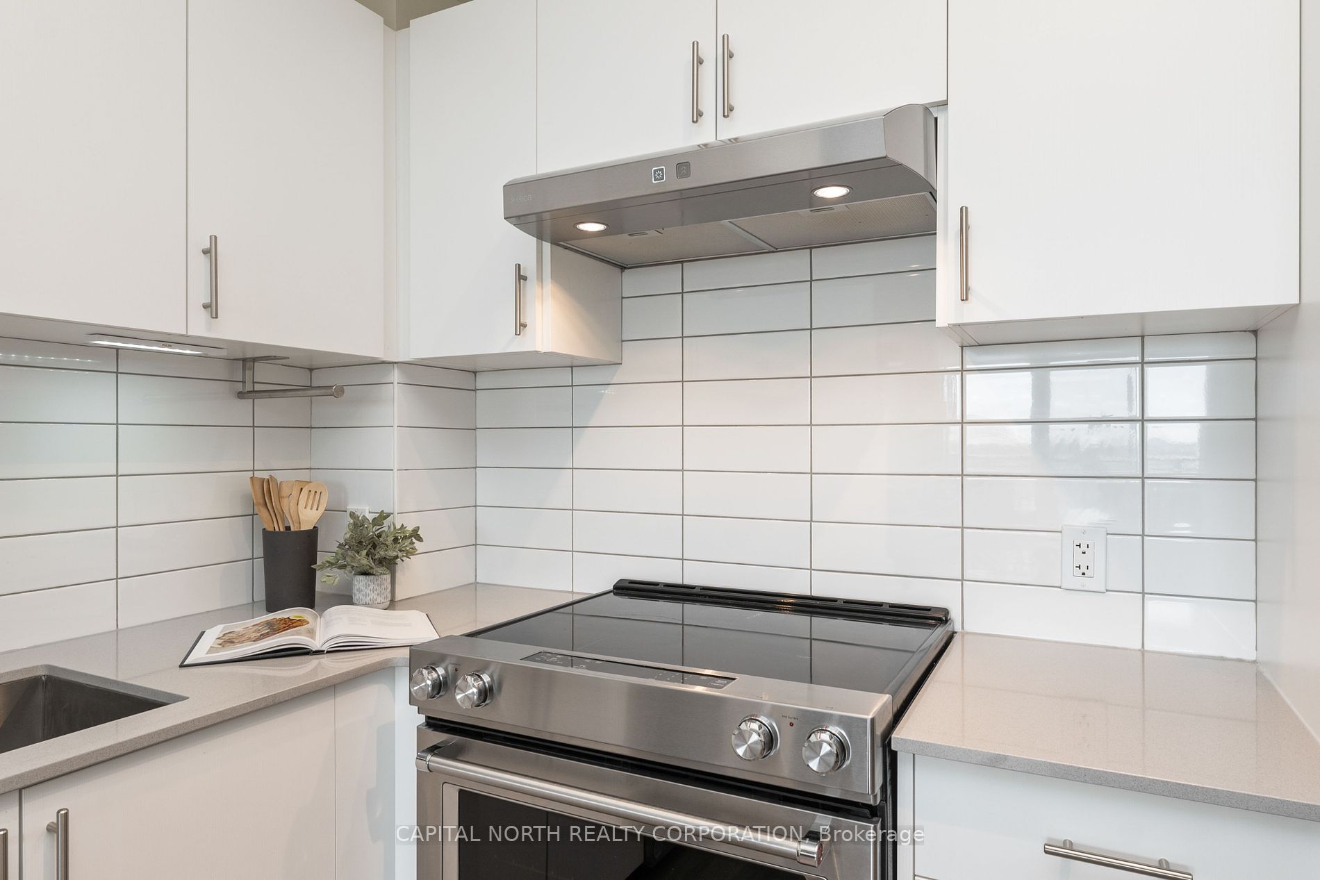 9000 Jane Street, #1812