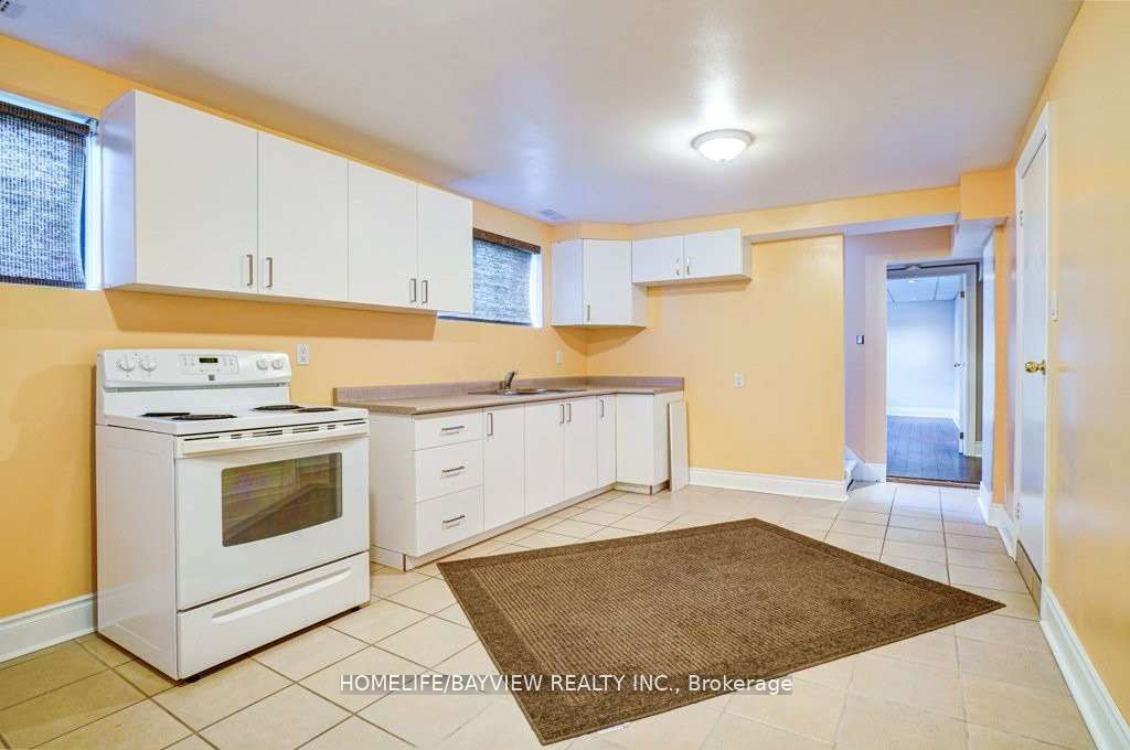 254 Lakeland Cres