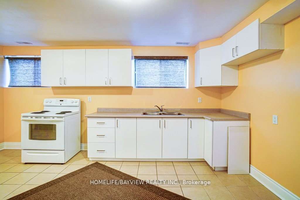 254 Lakeland Cres