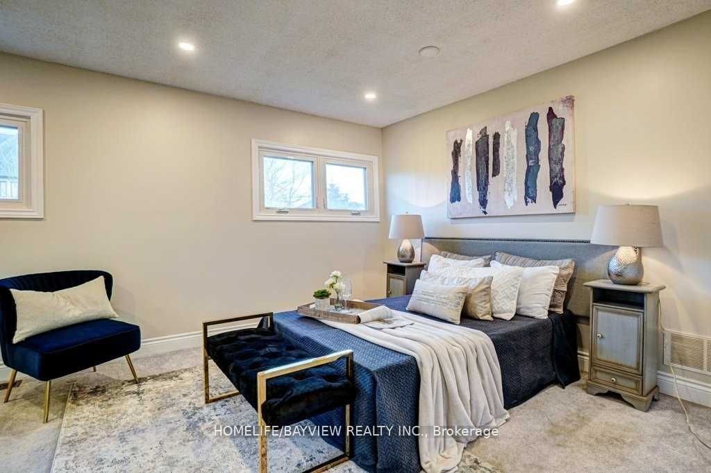 254 Lakeland Cres