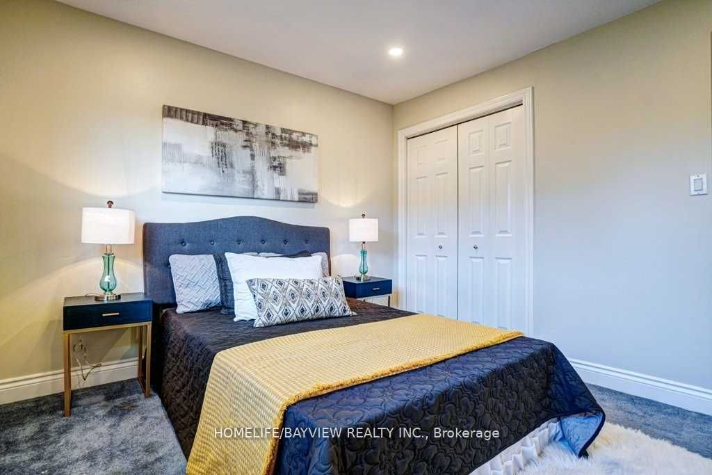 254 Lakeland Cres