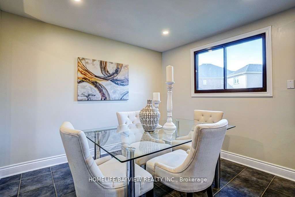 254 Lakeland Cres