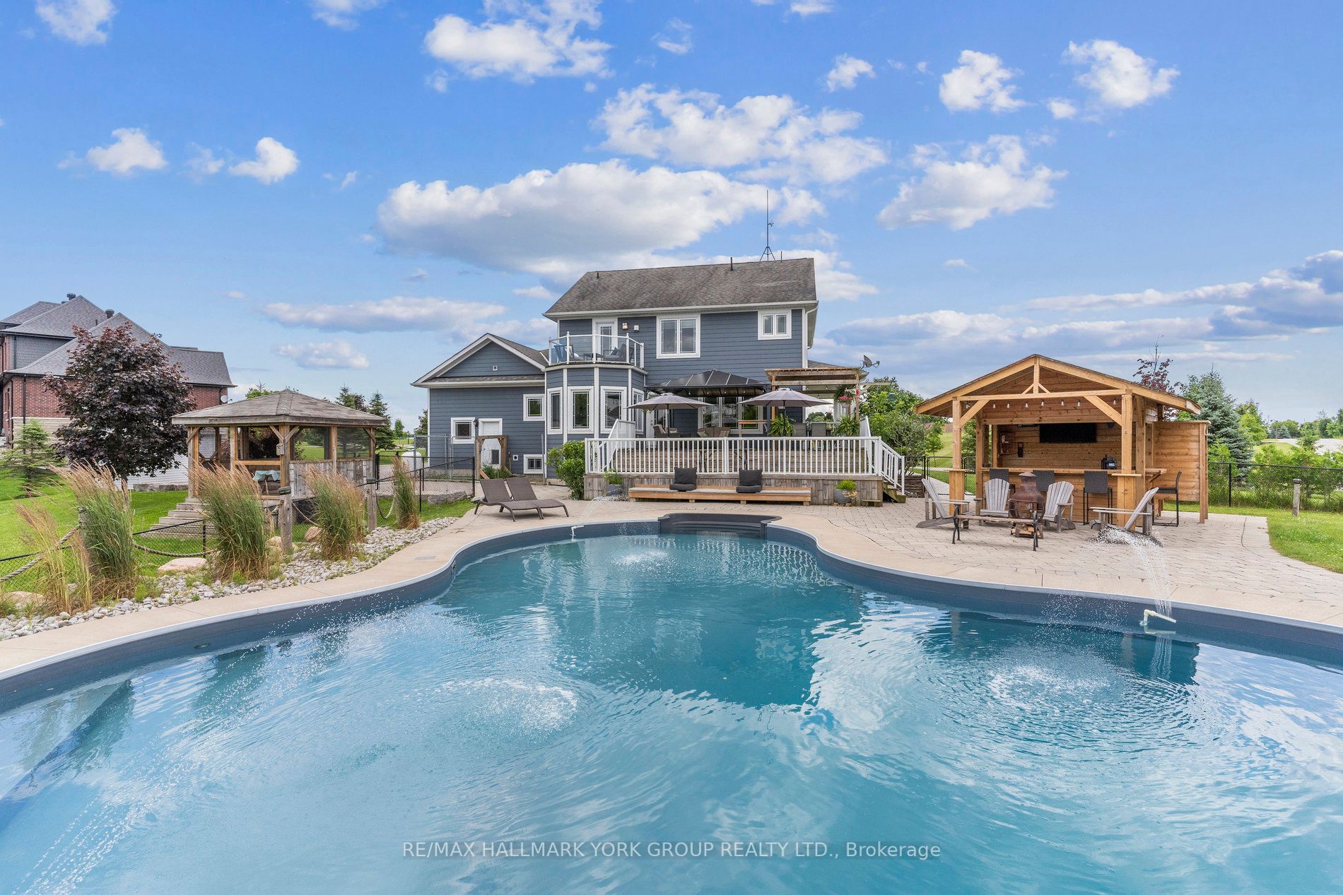 27 Bagshaw Crescent
