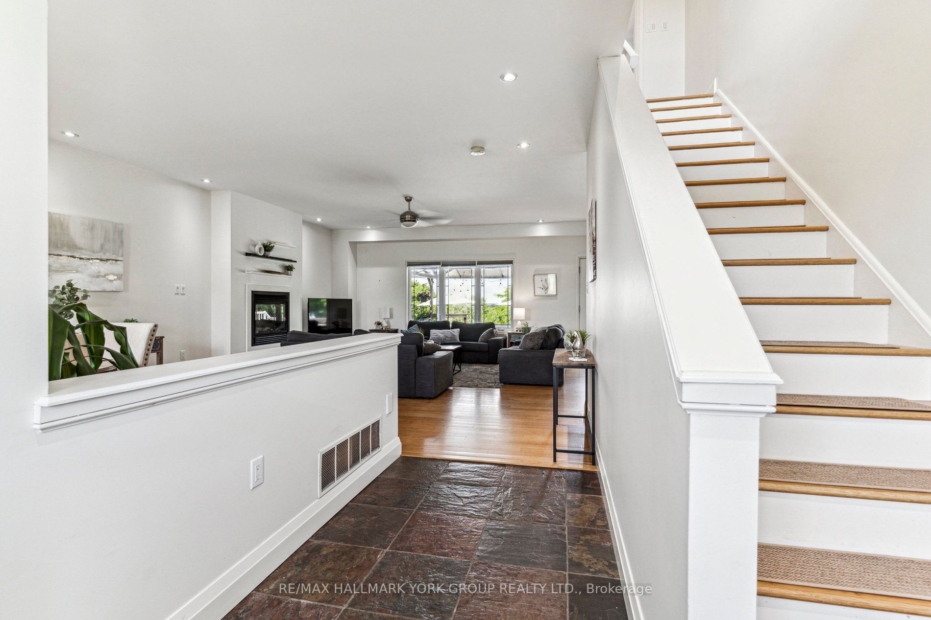 27 Bagshaw Crescent